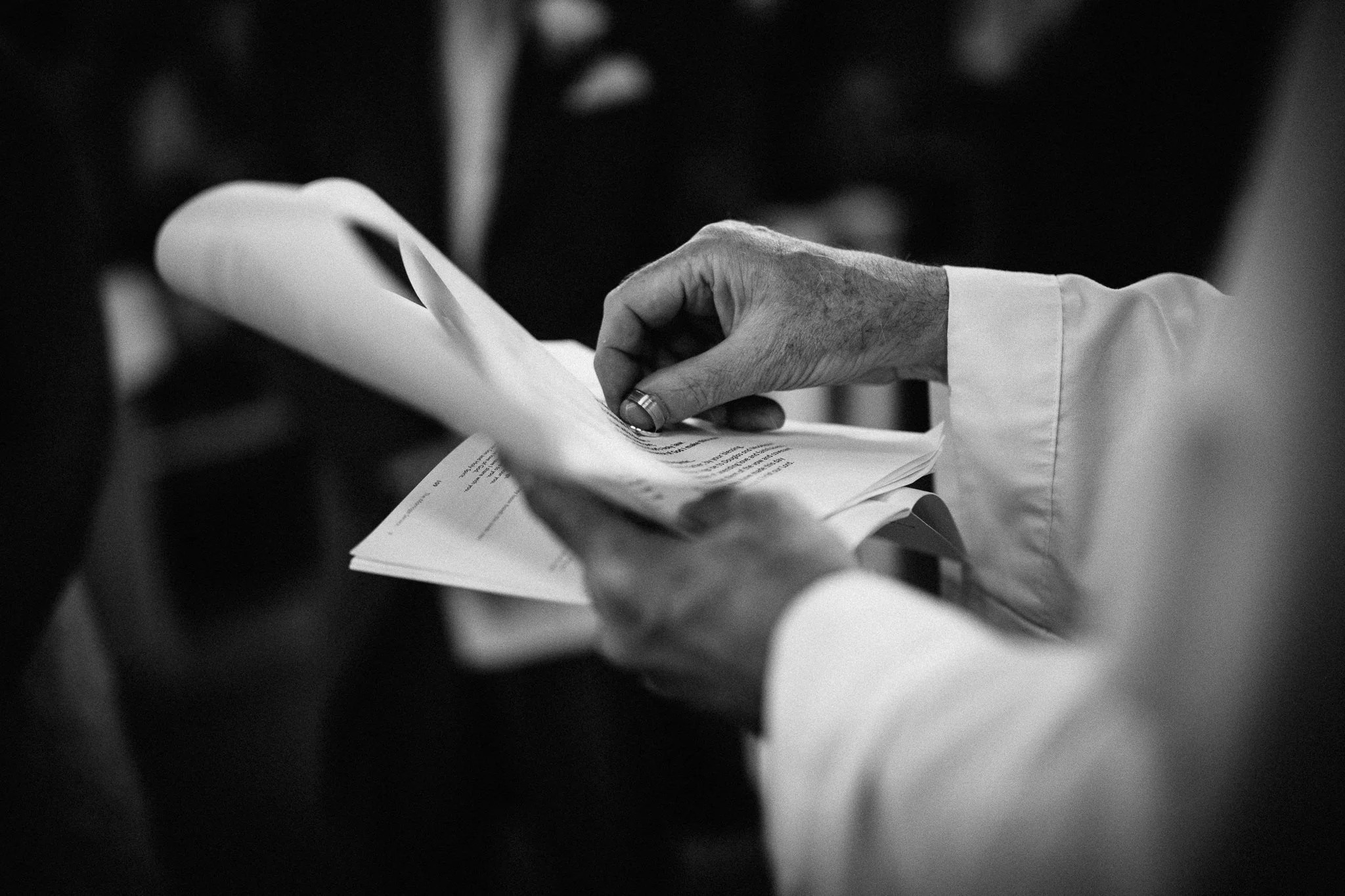  Close up of the wedding rings 