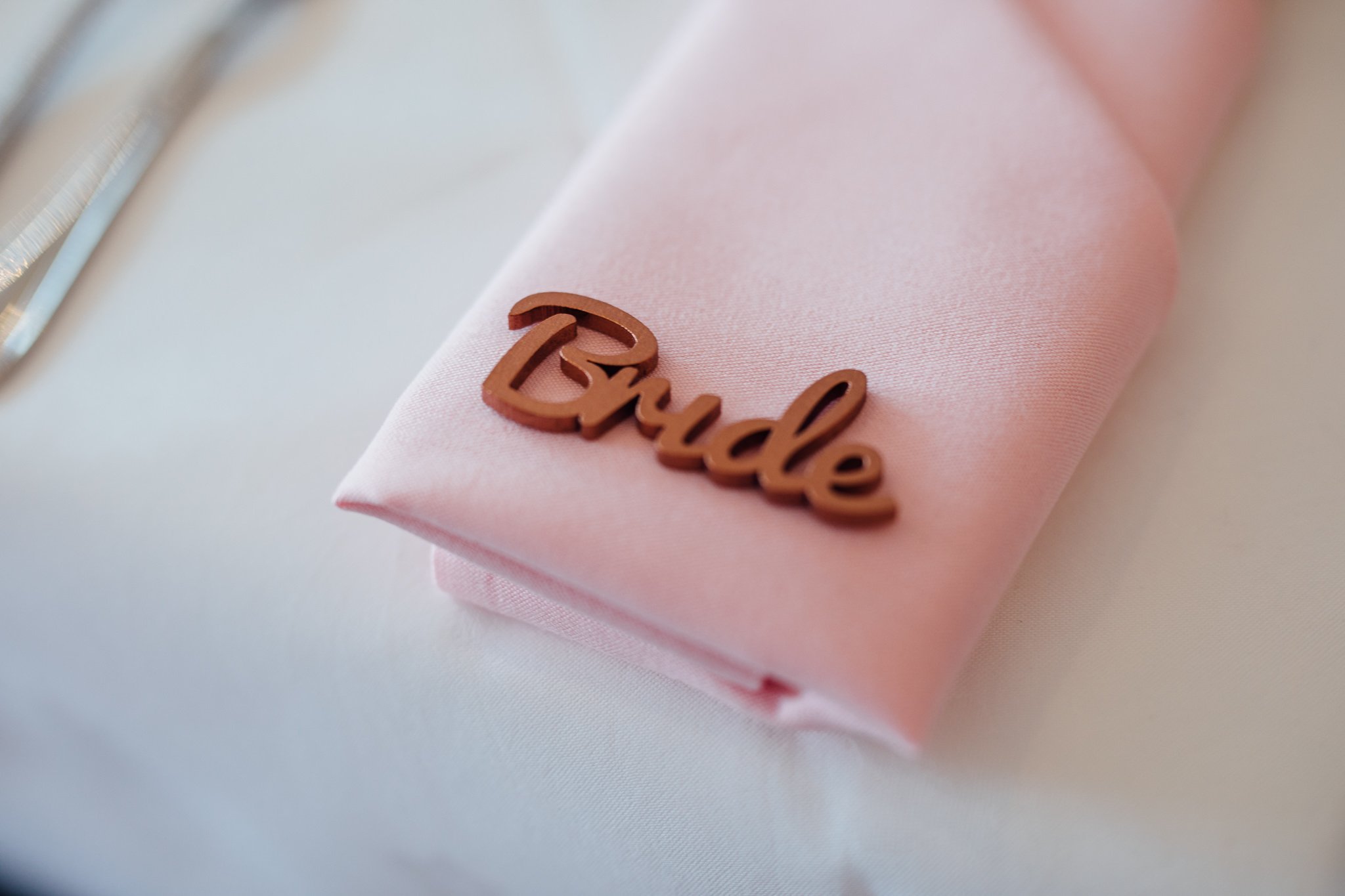  Bride’s napkin 