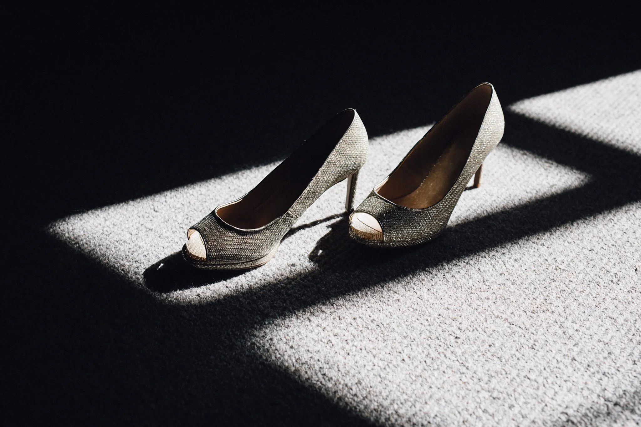  Bride’s shoes 