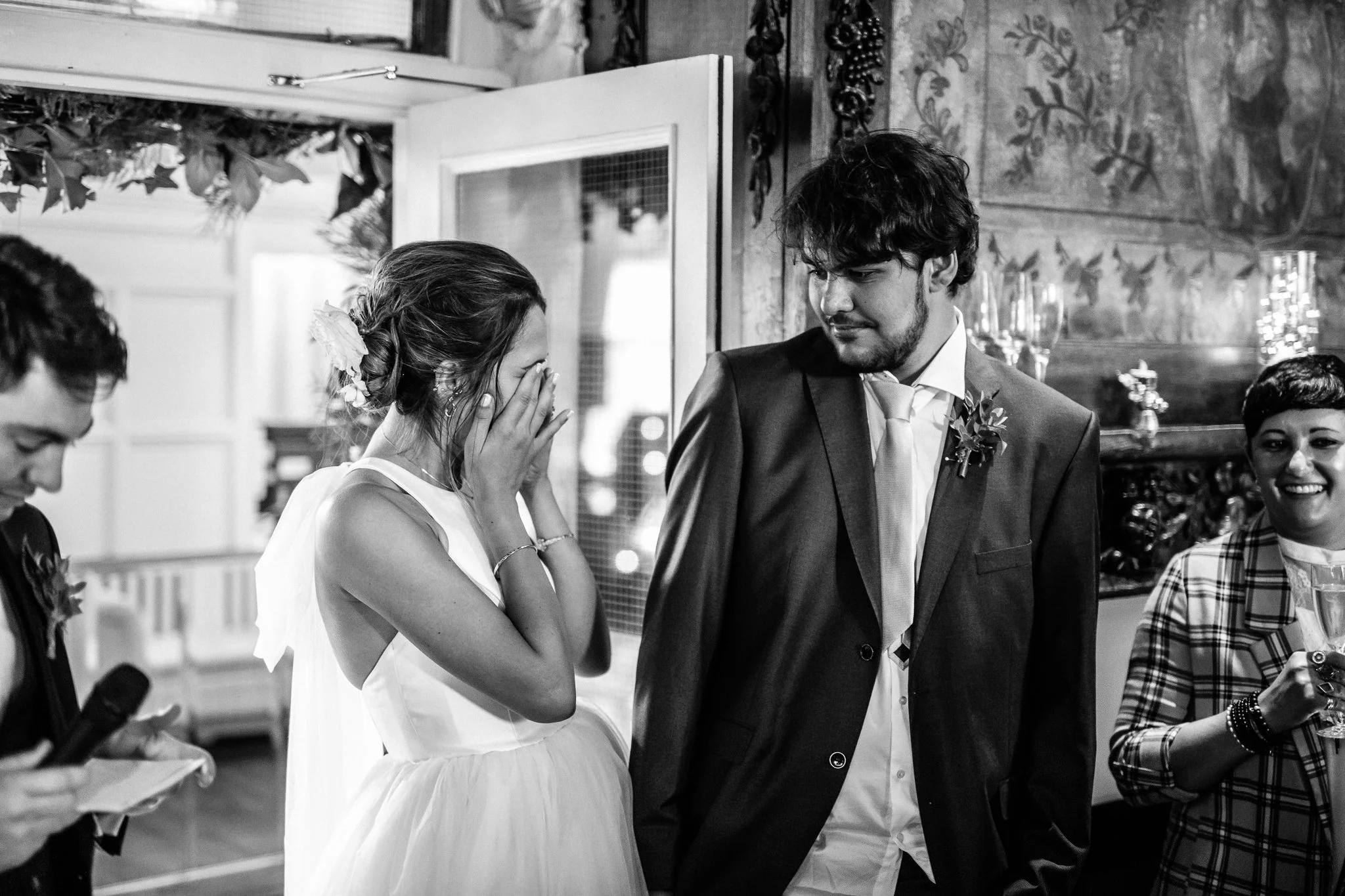  Bride crying 