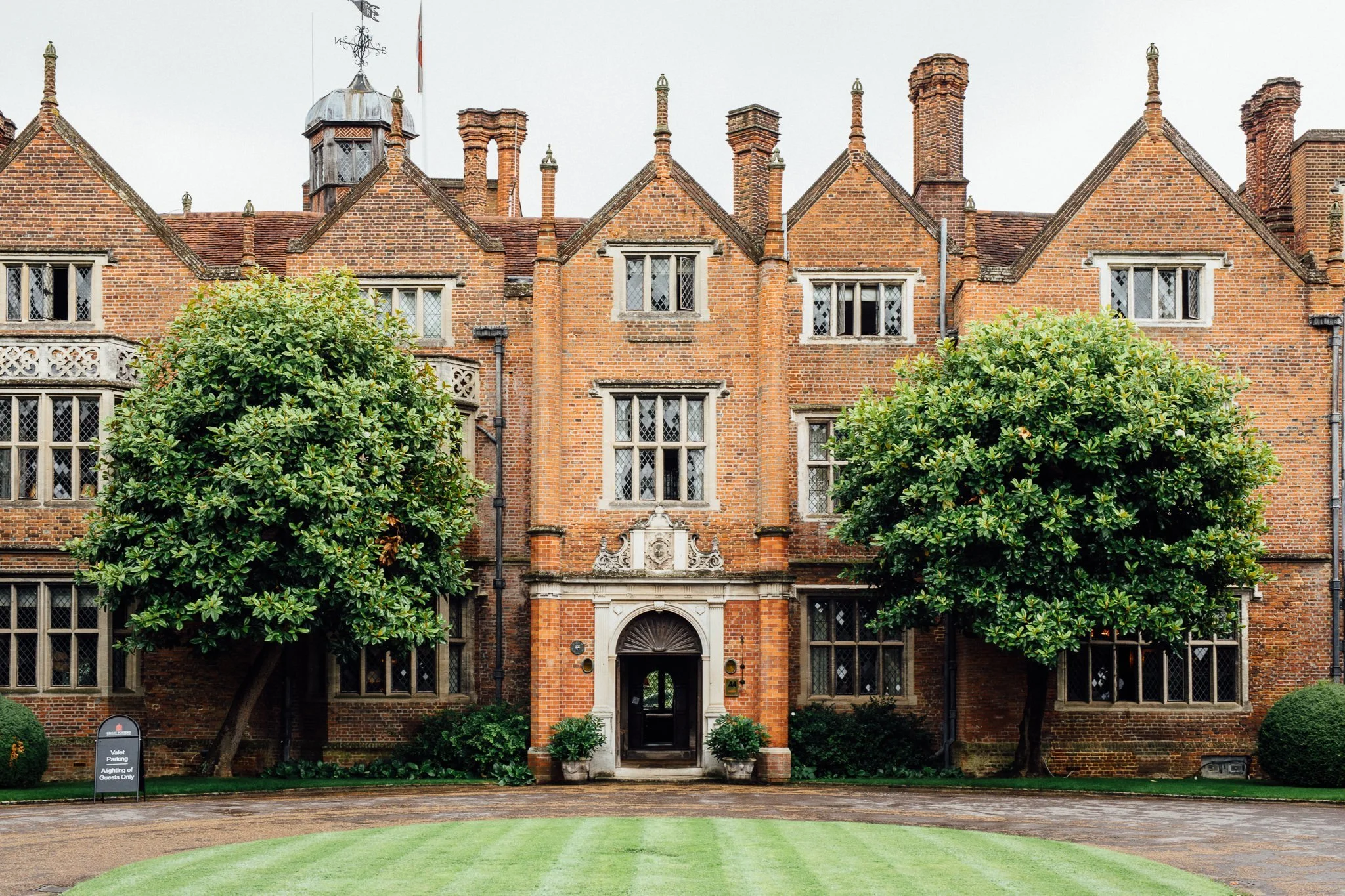  Great Fosters Egham 