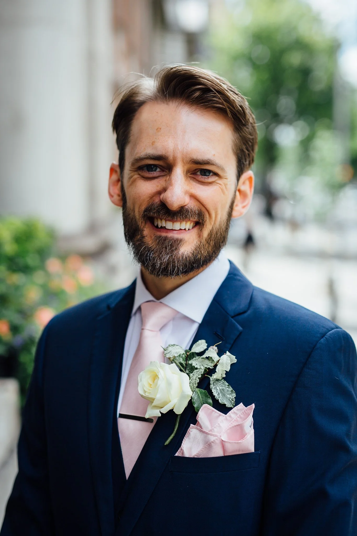  Groom outside Chelsea Old Town Hall 