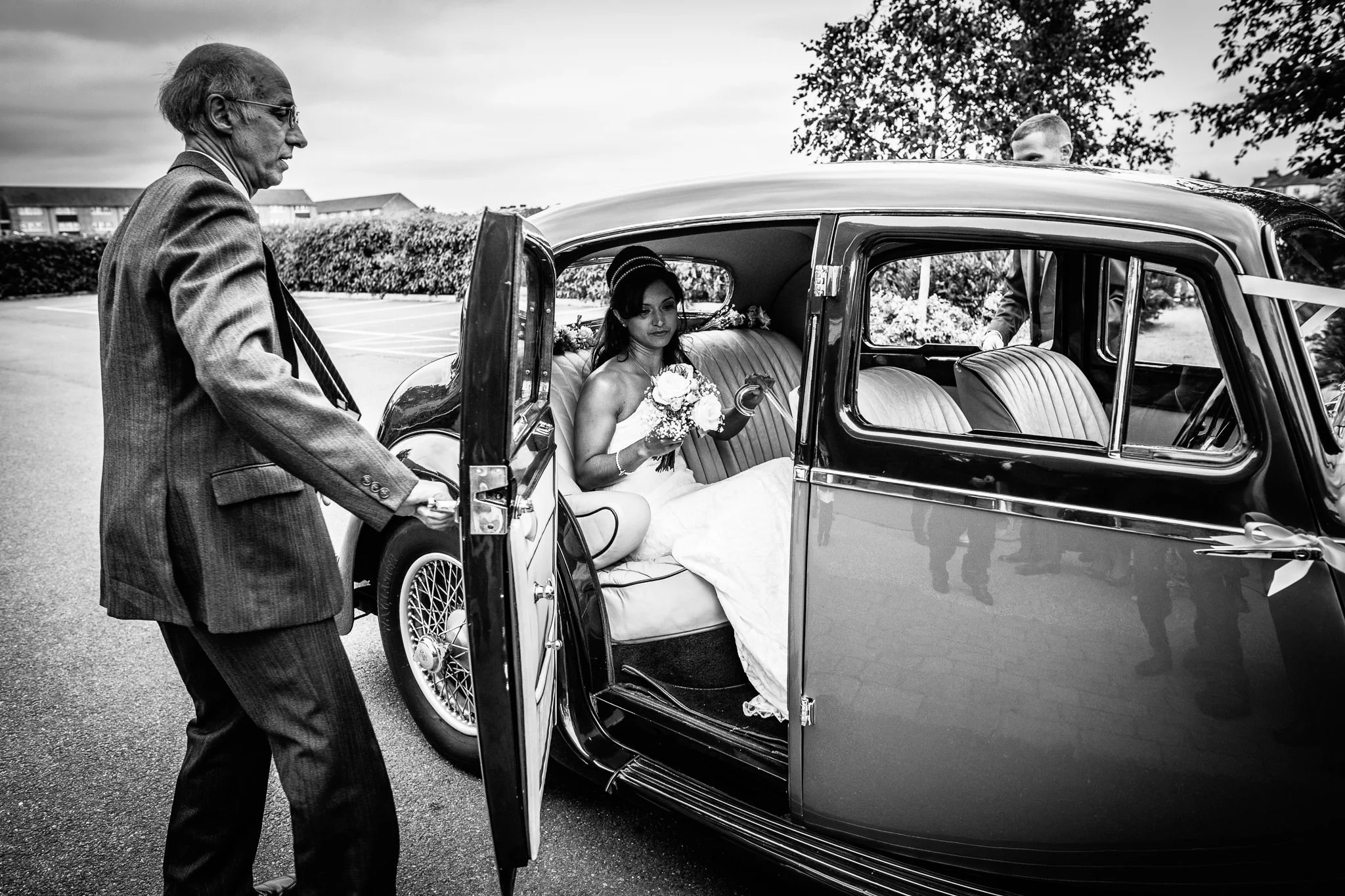  Bride arrives at the reception venue 