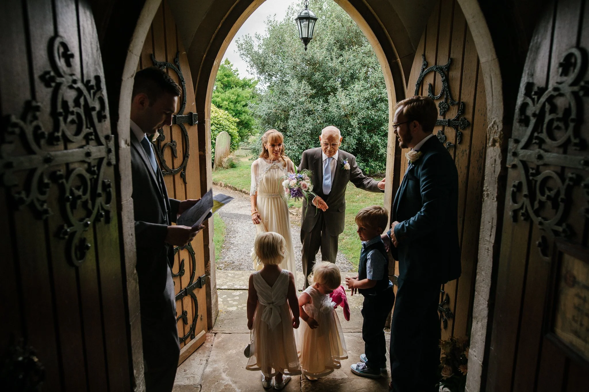 CANTERBURY CATHEDRAL LODGE WEDDING PHOTOGRAPHY-012.jpg