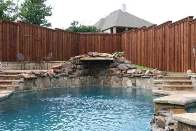 Cap-Rail-Board-On-Board-Fence-Pool_03.jpg