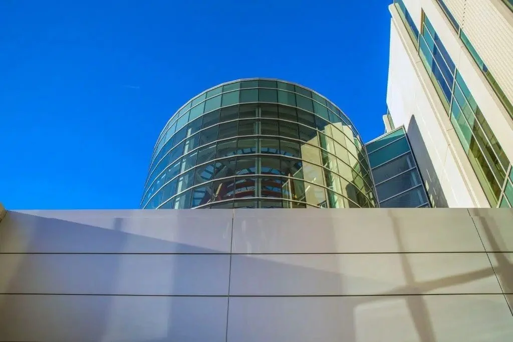 Dennis Maes Justice Center – Pueblo County Judicial Center kawneer.jpeg