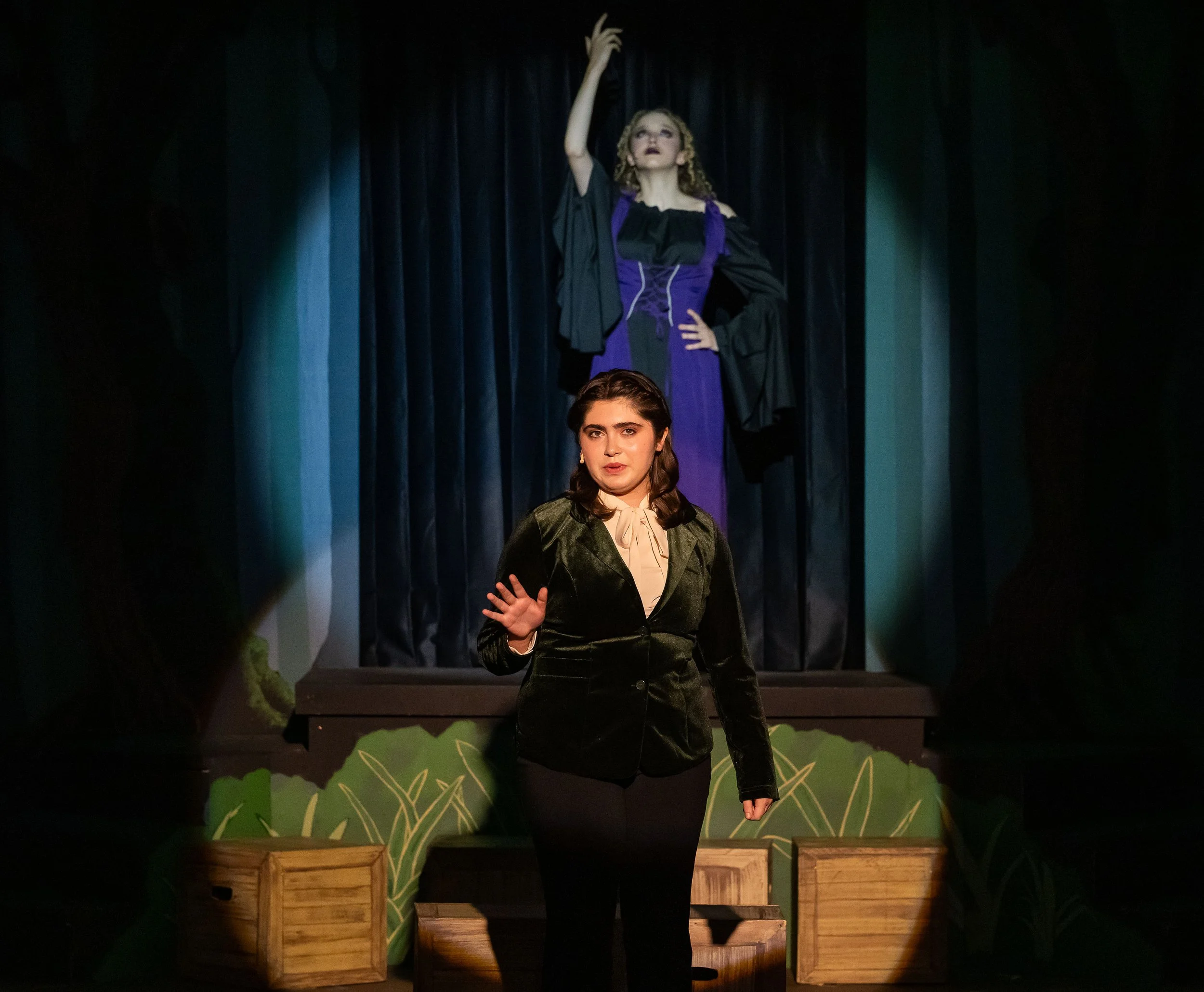IntoTheWoods-Crunch-113.jpg