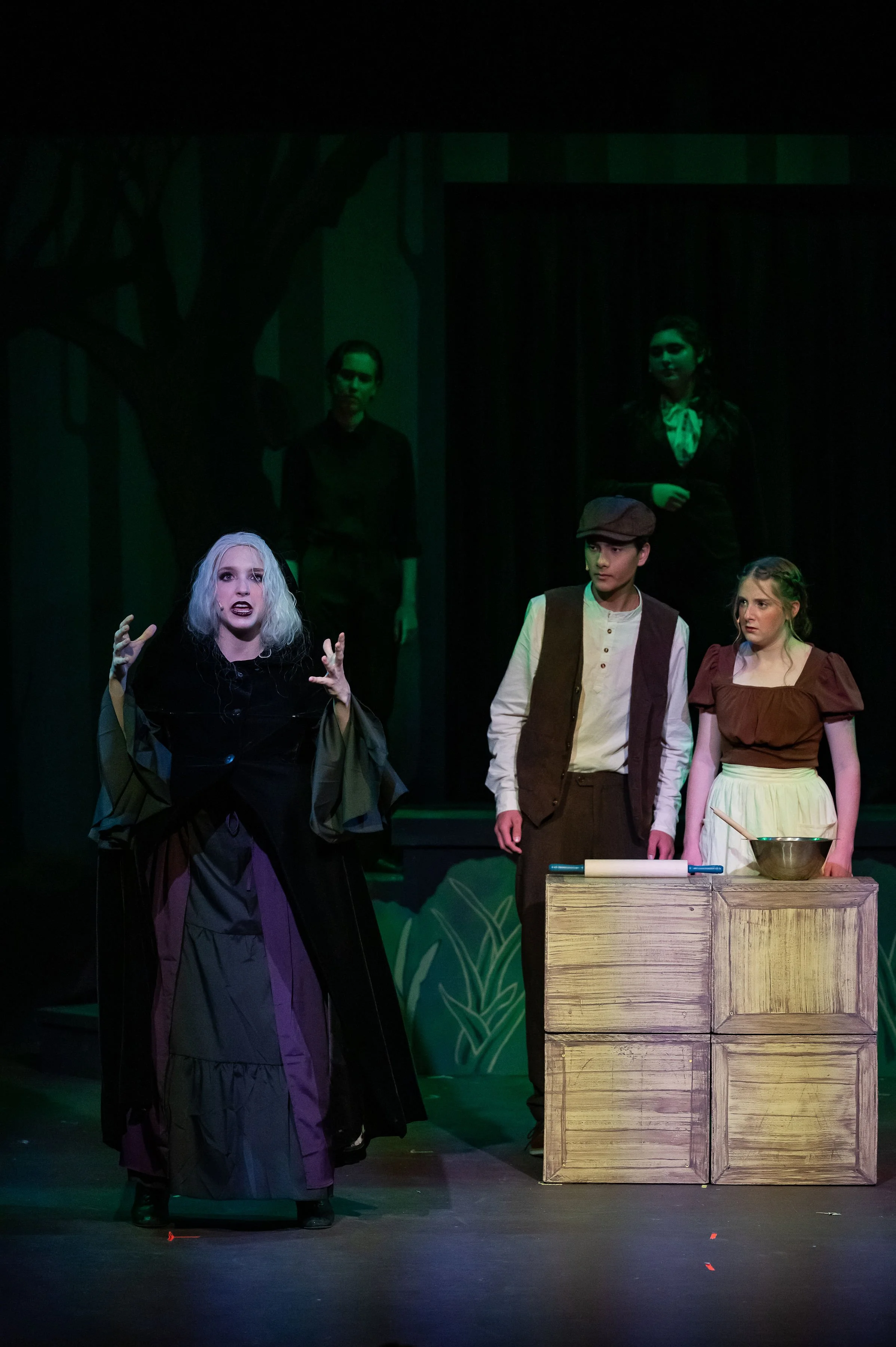 IntoTheWoods-Crunch-22.jpg