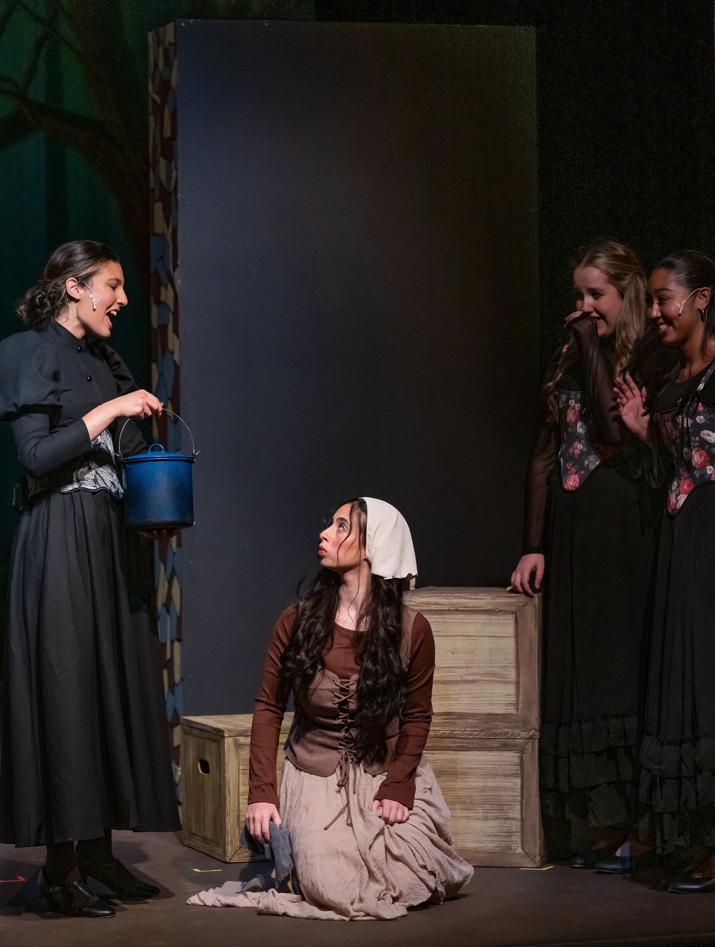 IntoTheWoods-Boom-13.jpg