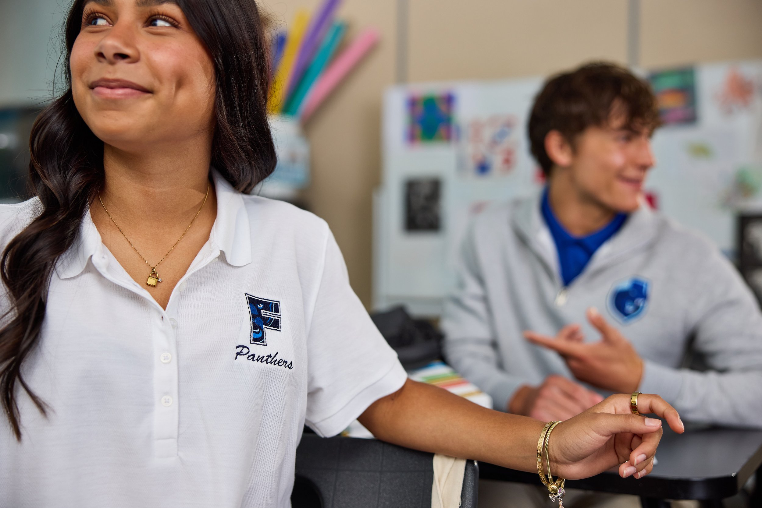 Classroom_Desk_Hangout_2_131.jpg
