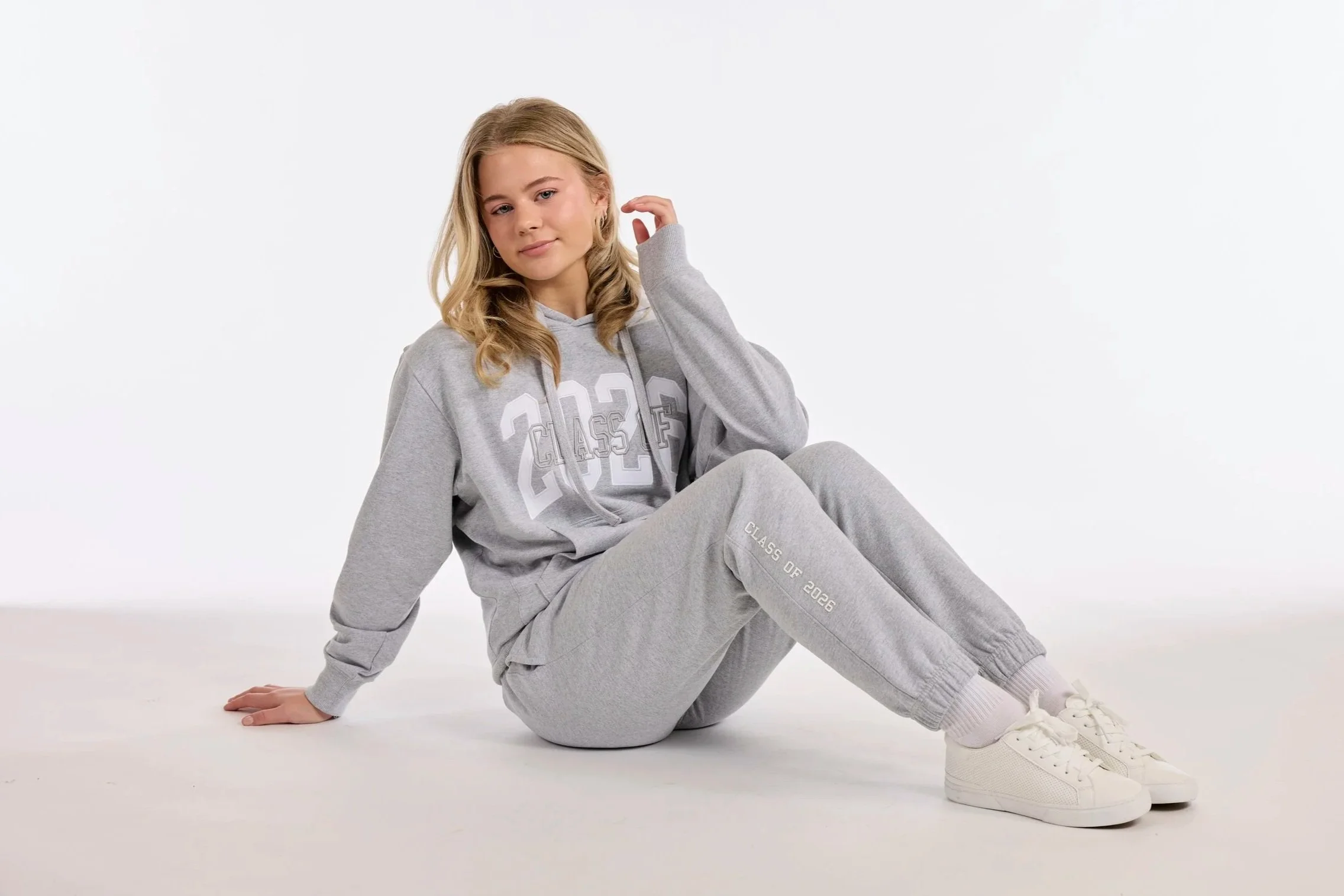 DUOShot1Hoodie%26Sweatpant-250585_SCH_SY26_In-Studio_24940.jpg