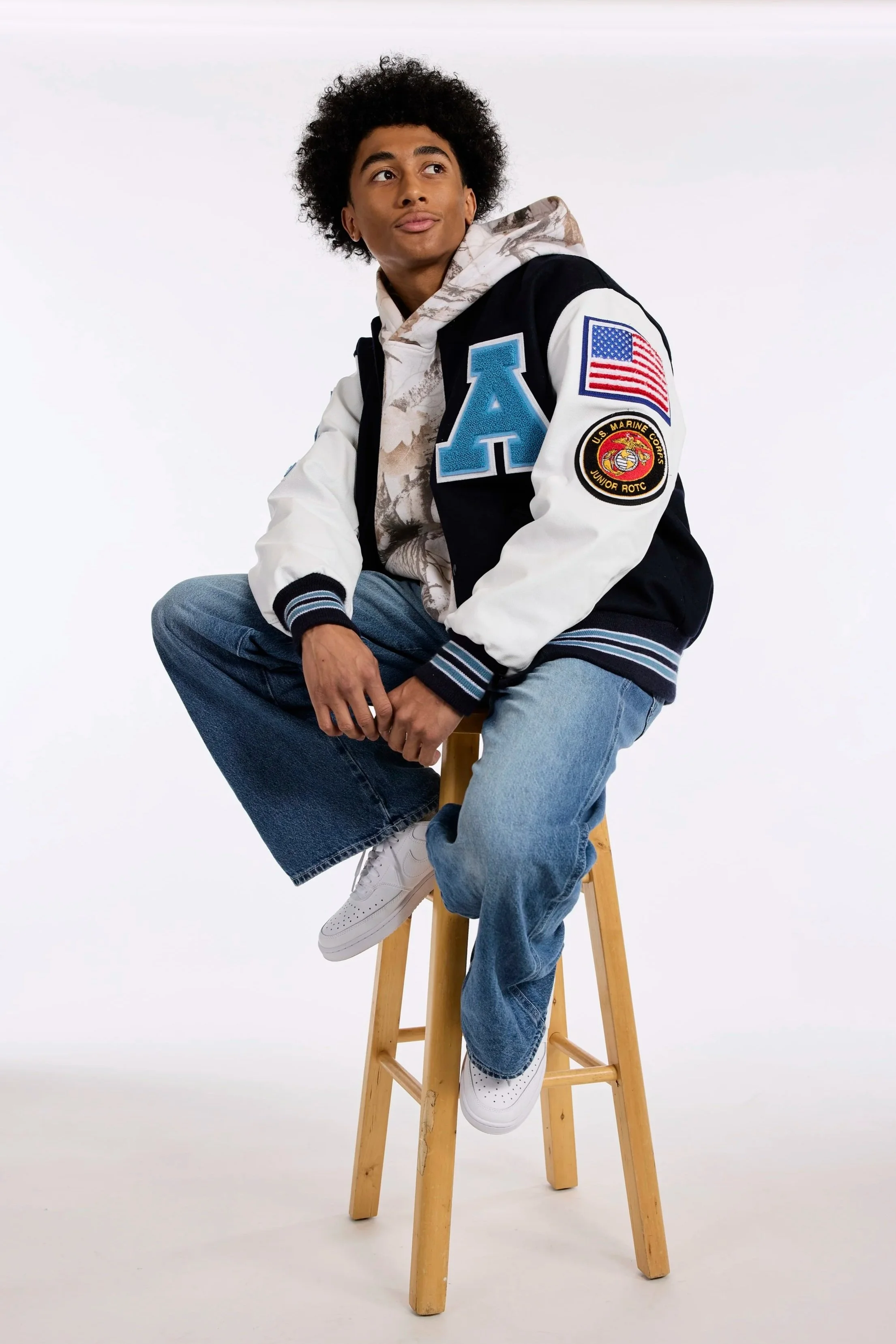 JacketBoyB%26W-NEF_SY26_In-Studio_25842+%281%29.jpg