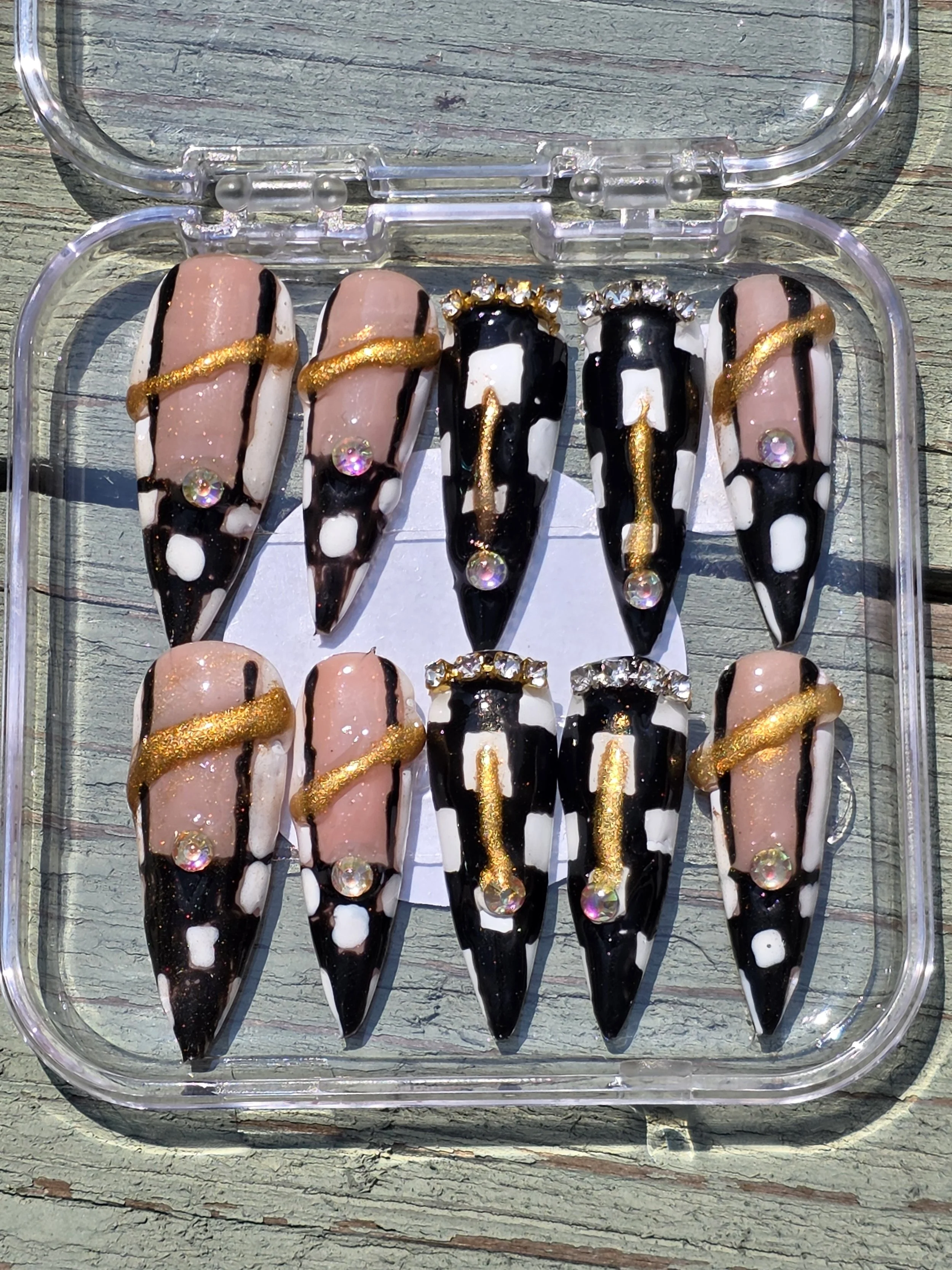 Gilded Checkmate Handmade Nail set