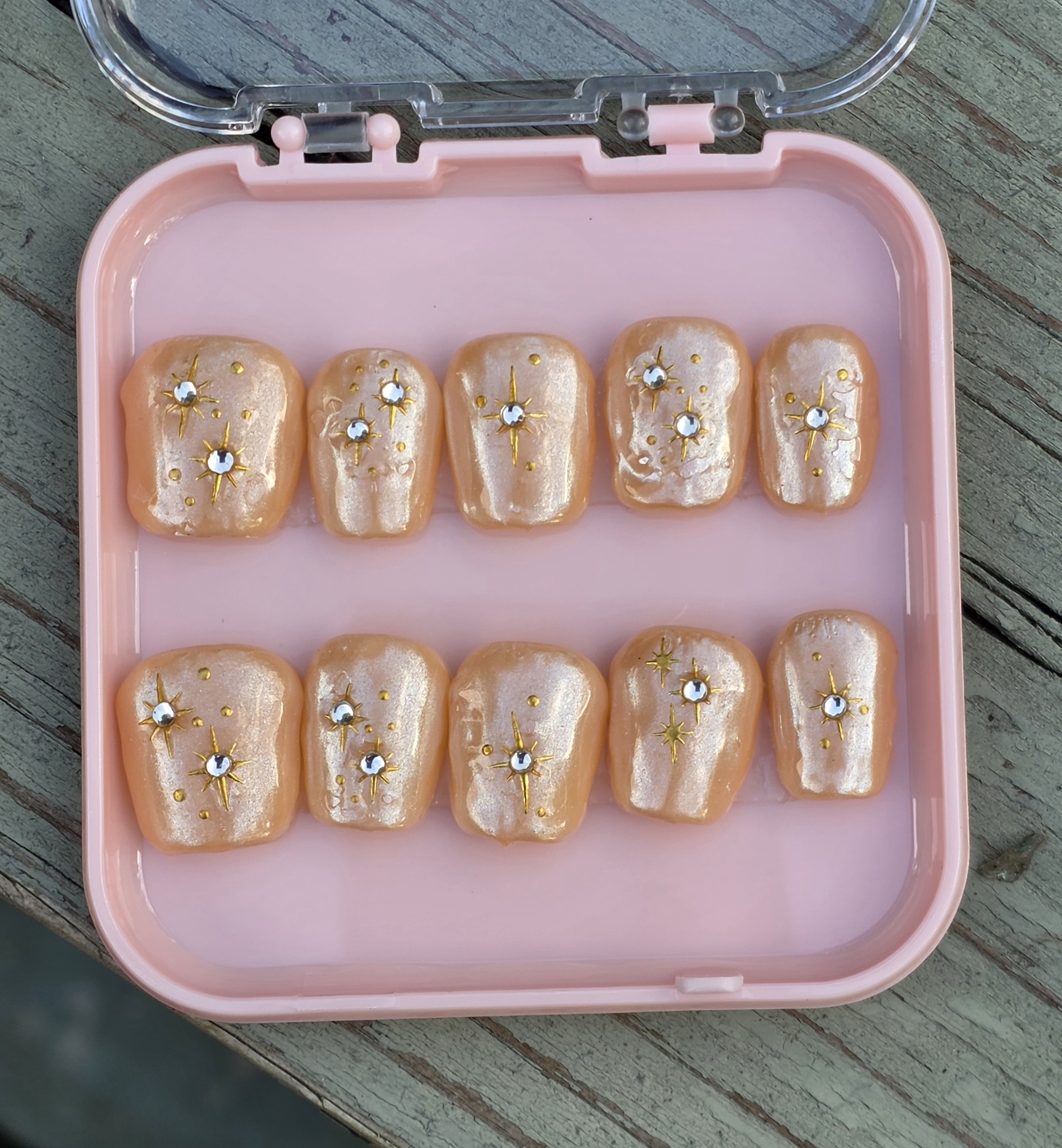 Golden Stardust Starlet Handmade Nail set