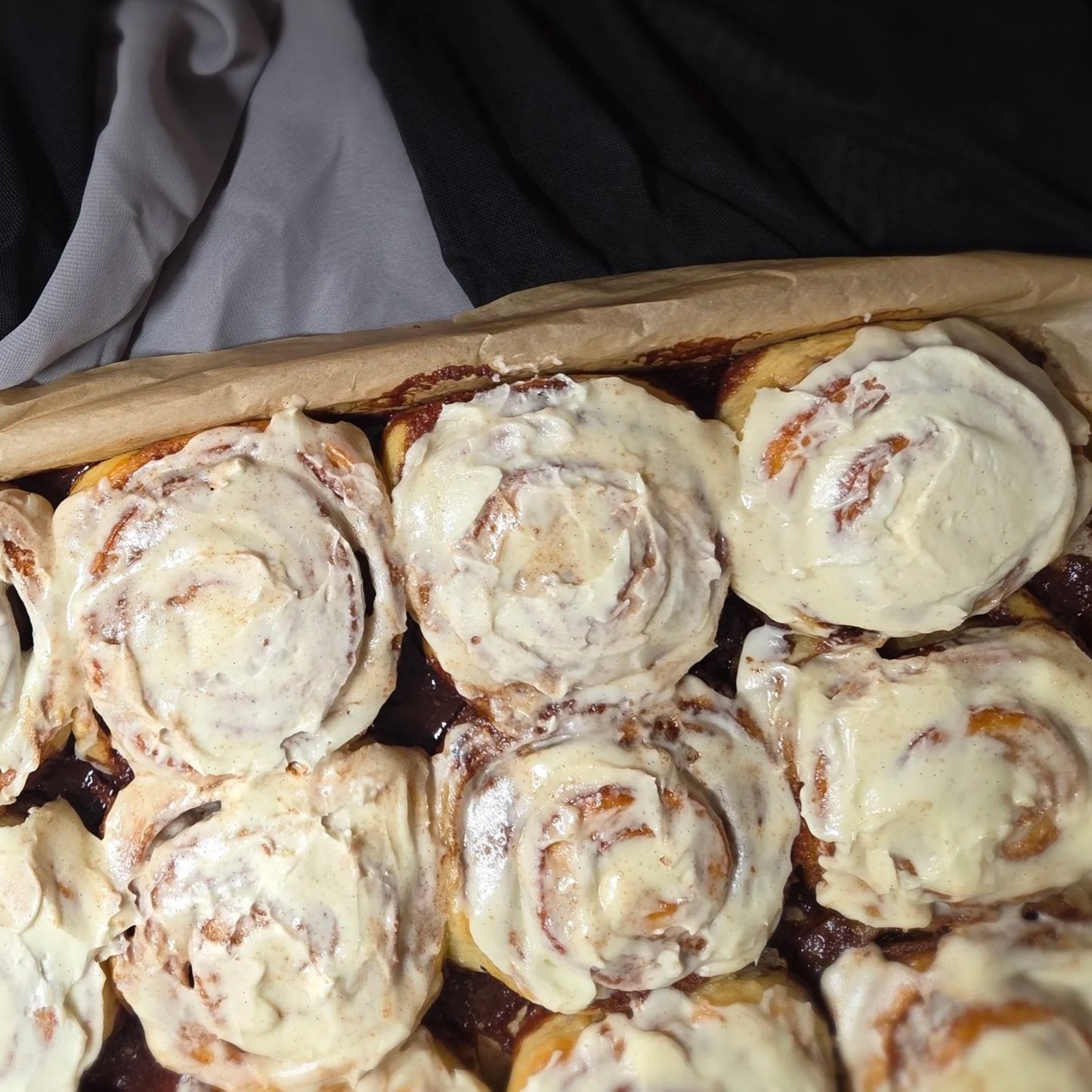 sloans-sweets-and-sammies-cinnamon-rolls.jpg