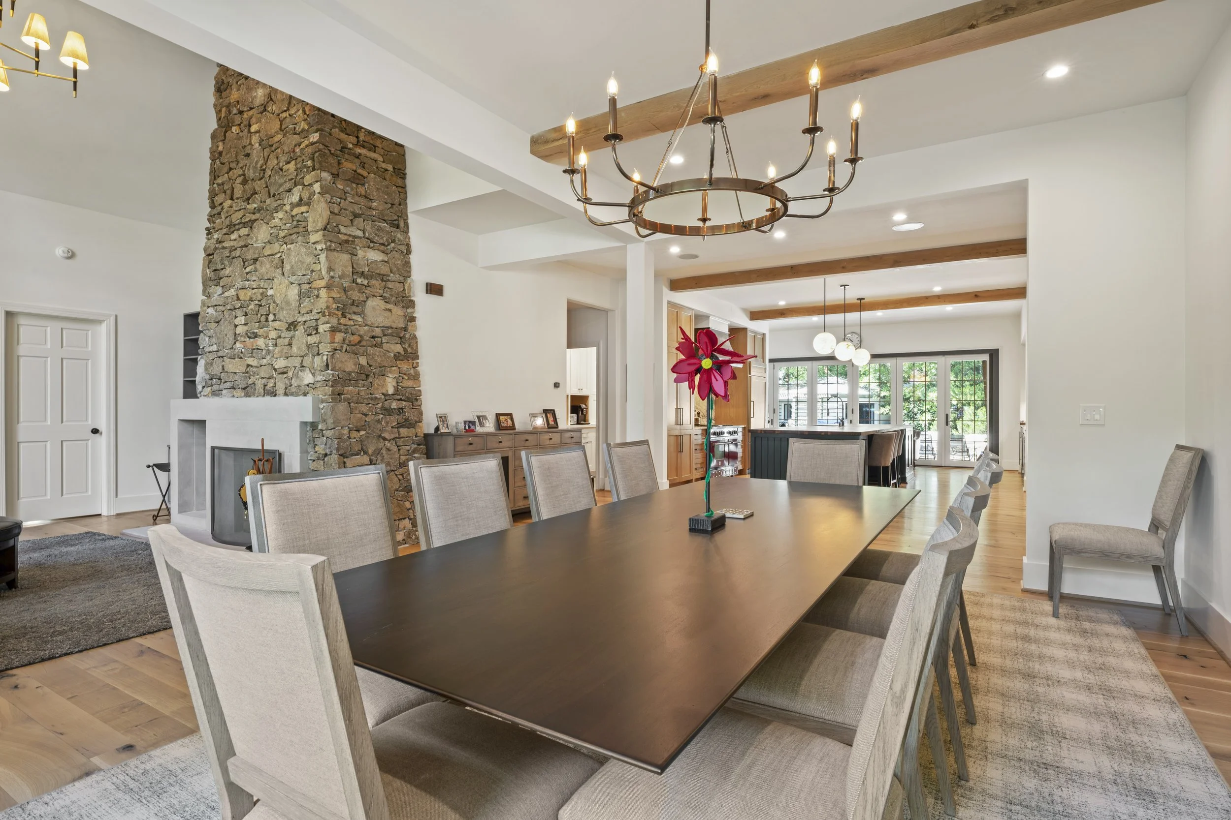 Hommati.com-428_Meadow_Brook_Ln_AL-09-15-2022-17.jpg