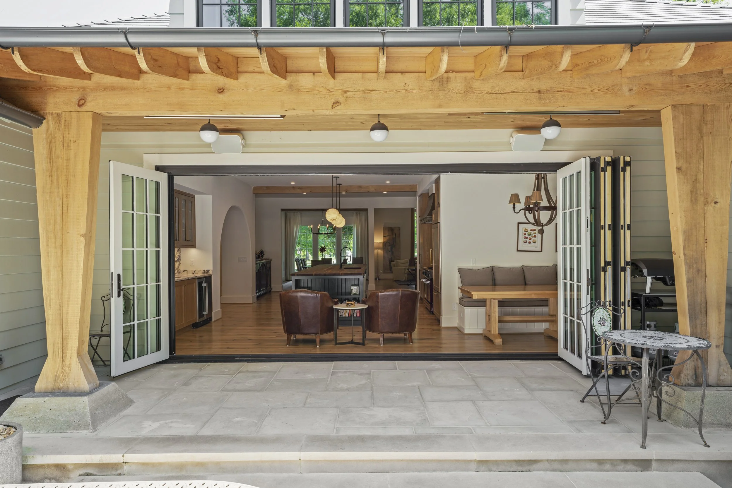 Hommati.com-428_Meadow_Brook_Ln_AL-09-15-2022-37.jpg