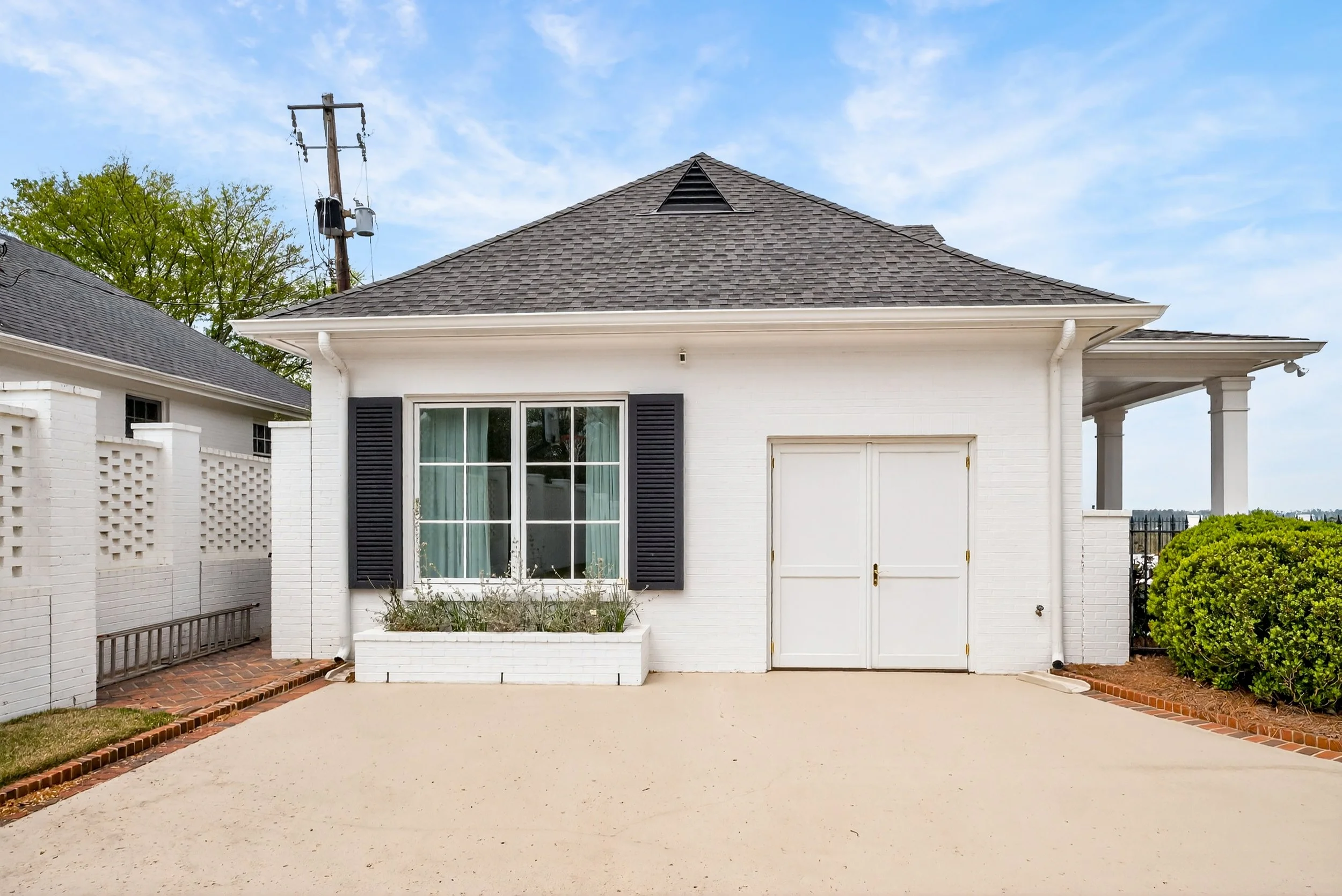 3328EBriarcliffrd-020.jpg