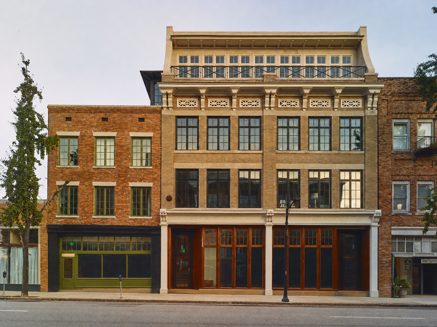 ThomasBuilding_reducedsizeforweb_cars removed.png
