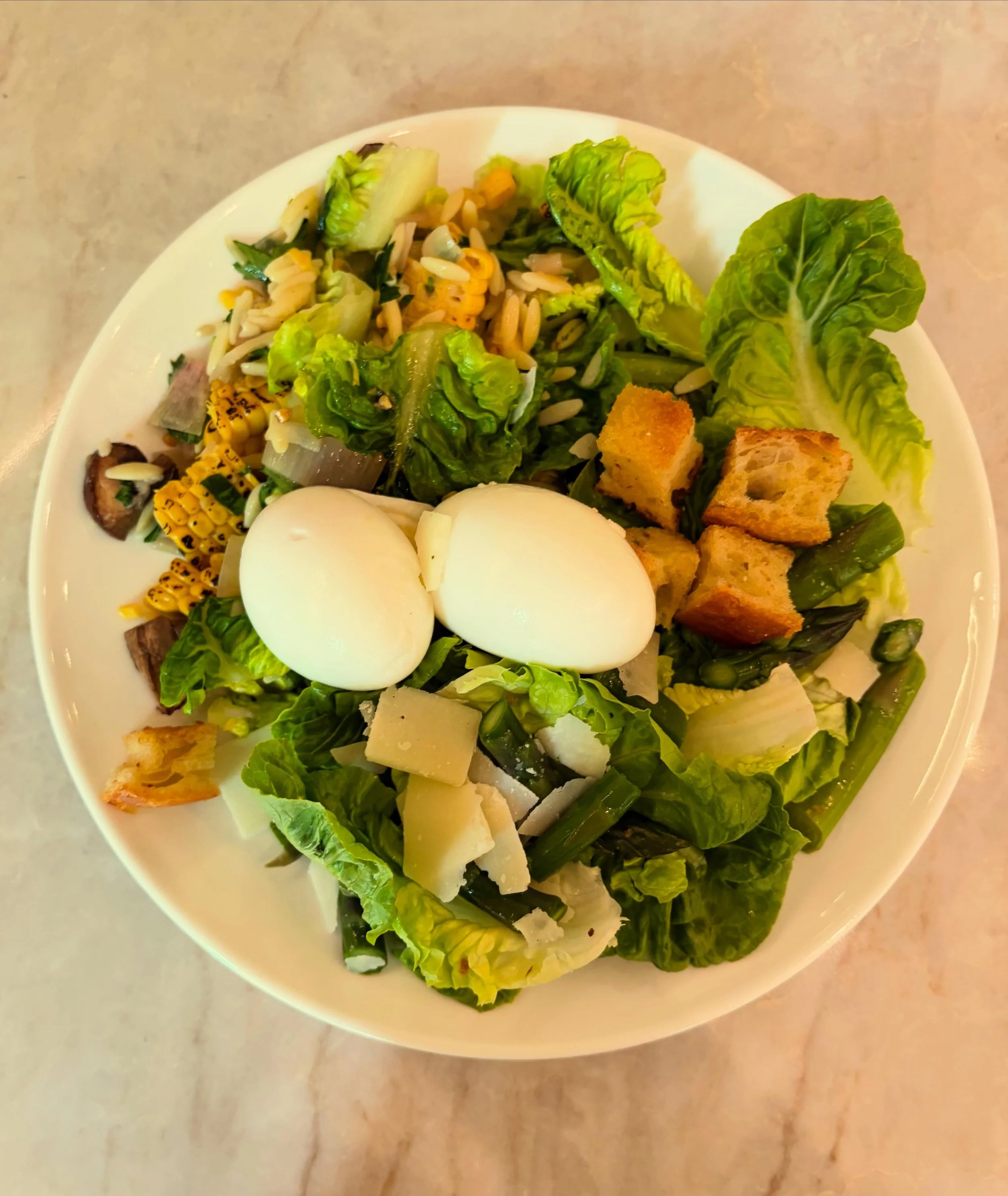 Greens that don&rsquo;t feel boring 😉

We are open until 5pm today. Come say hi!