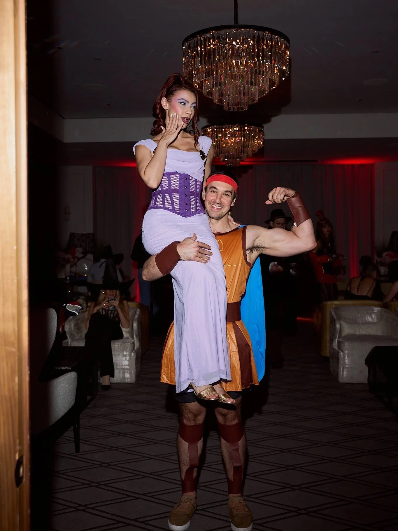 EvitaandFriendsHalloween55.jpg