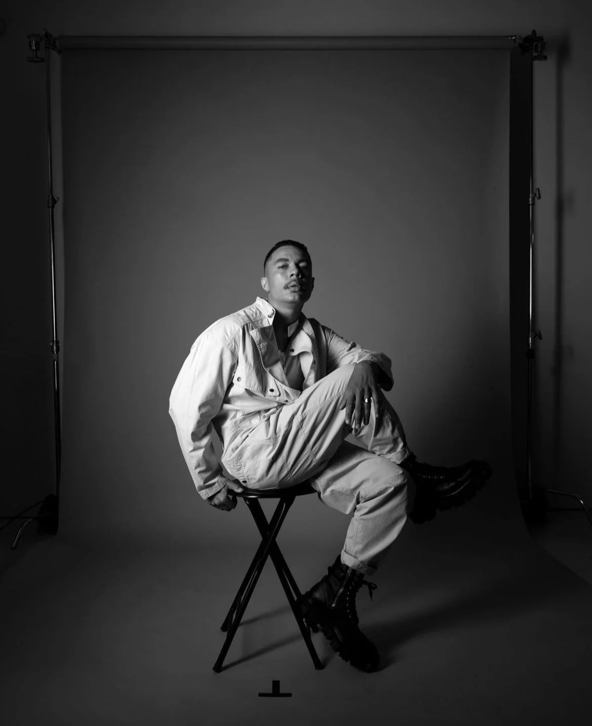 Male grooming services for actor Ismael Cordova