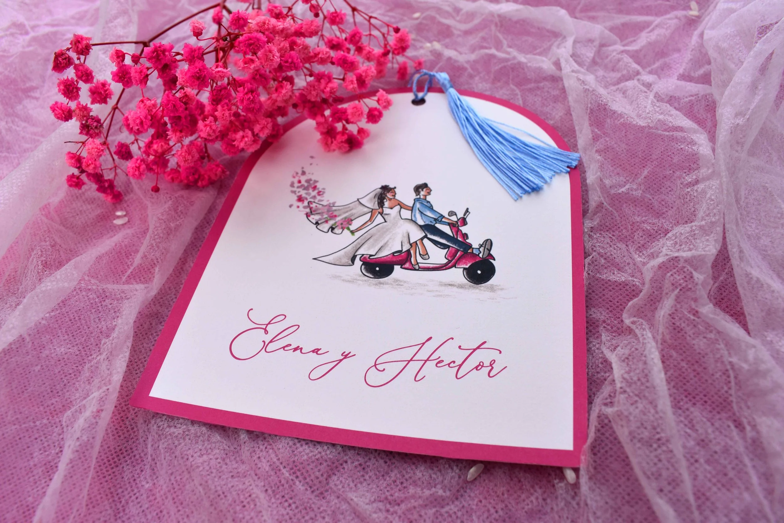Invitación de boda original y diferente con ilustración semipersonalizada. Boda con colores vivos.