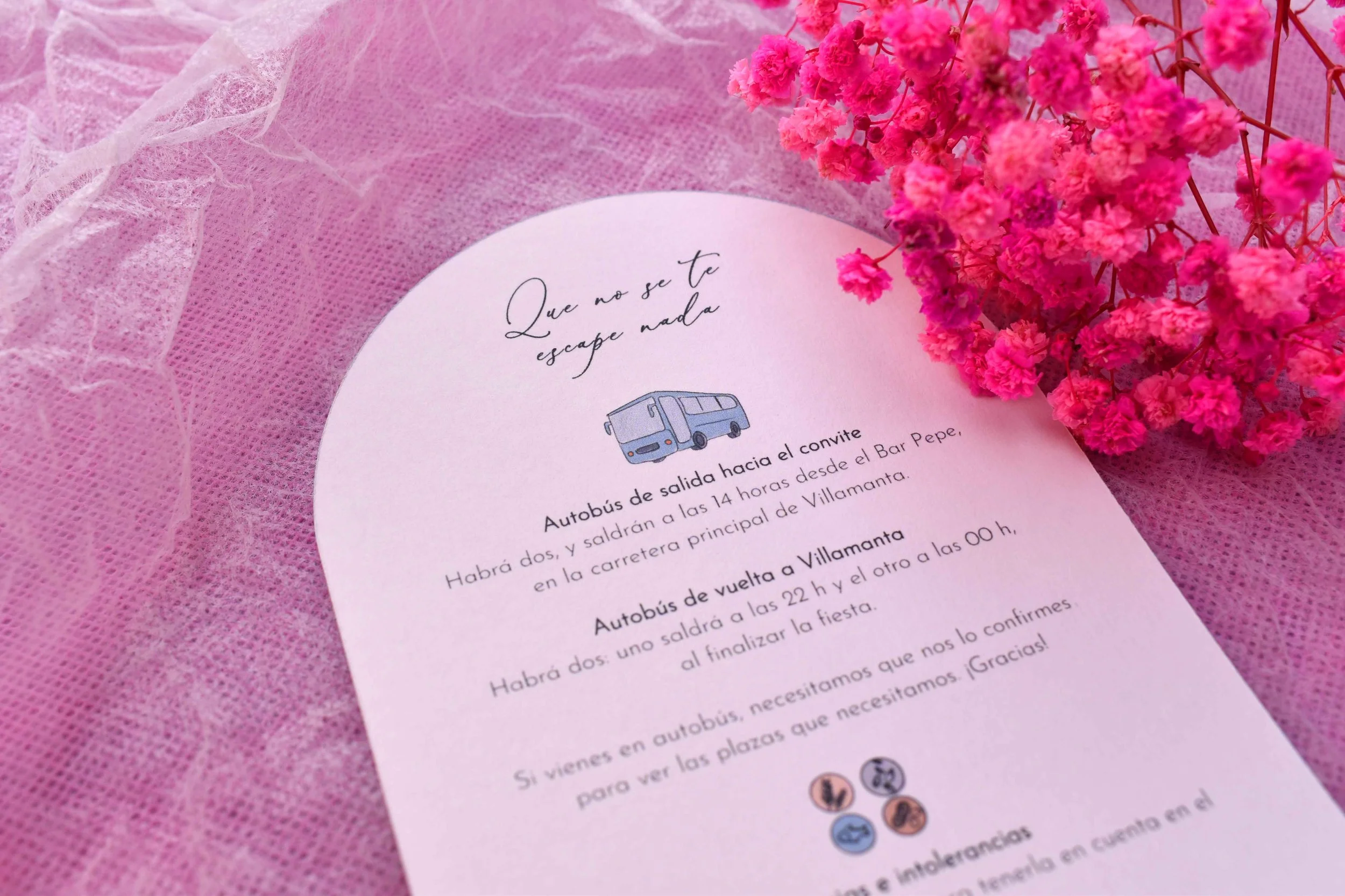Tarjeta complementaria a la invitación de boda con información adicional para los invitados