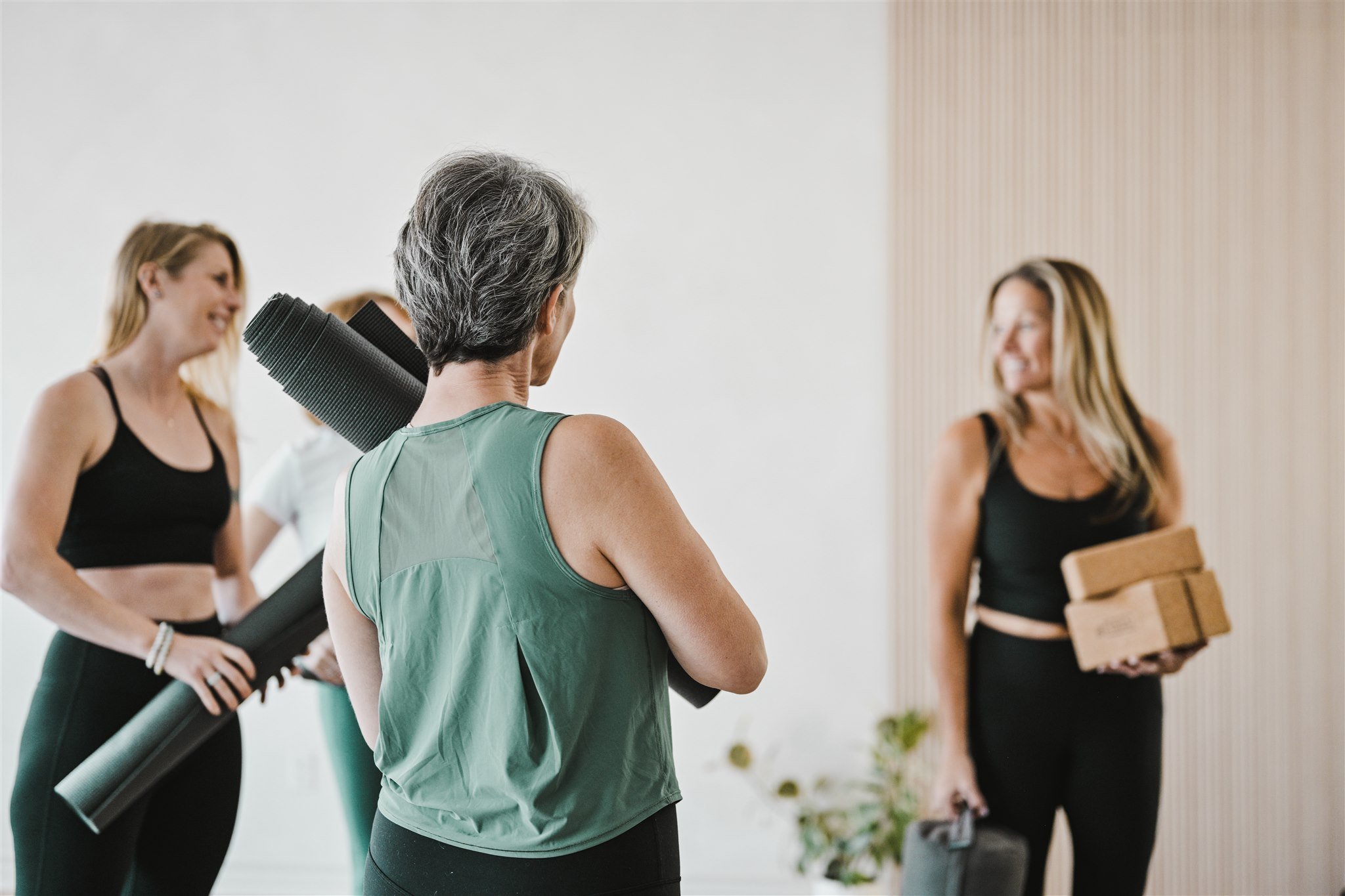 Renee Wesseling - Guelph, Ontario - Yoga Group Class - Yoga - Vinyasa - 2024 - Image by @stoneandflint-88.jpg