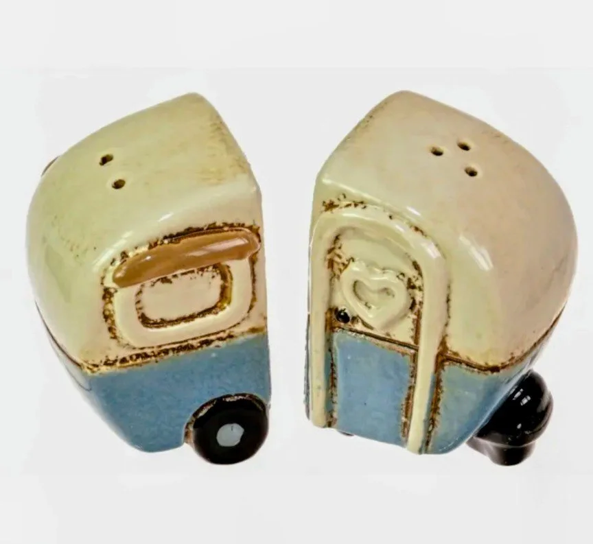 Ceramic Caravan salt & Pepper shaker set