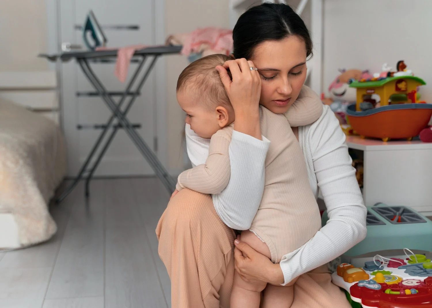 Practical Tips For Managing Postpartum Anxiety During Chicago Winters