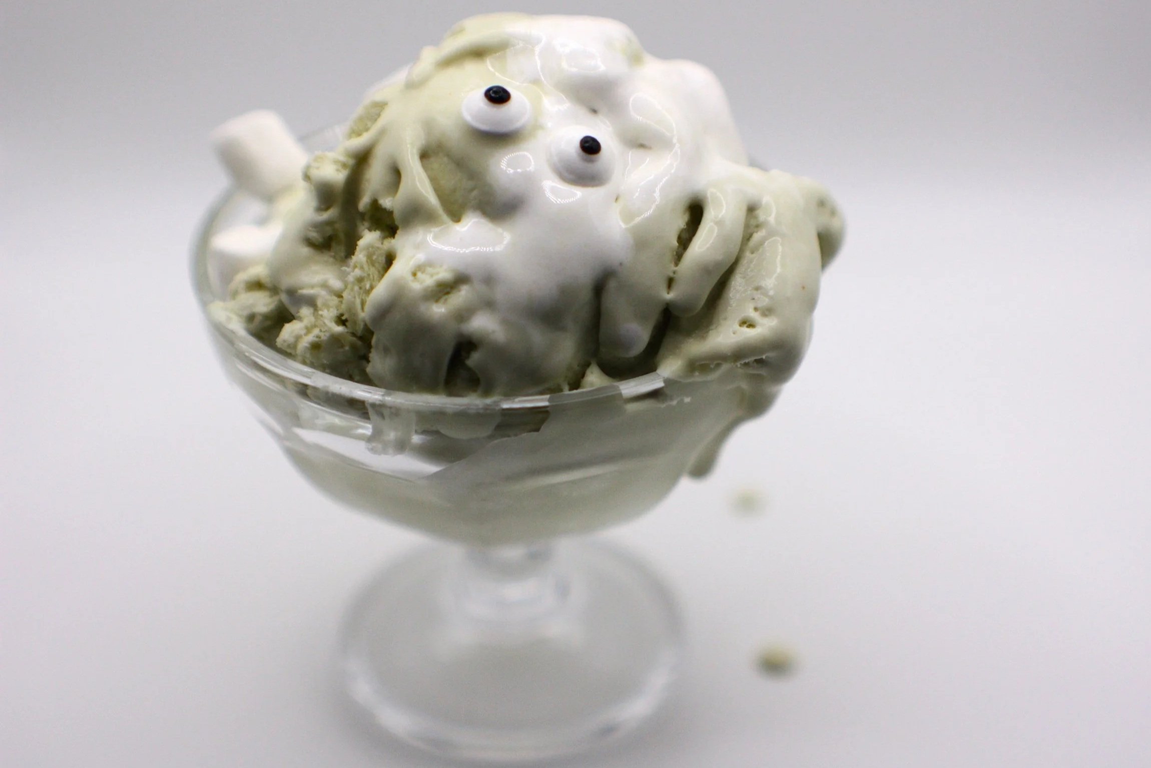 No-Churn Ghostbusters Inspired “Slimer Goo” Ice Cream