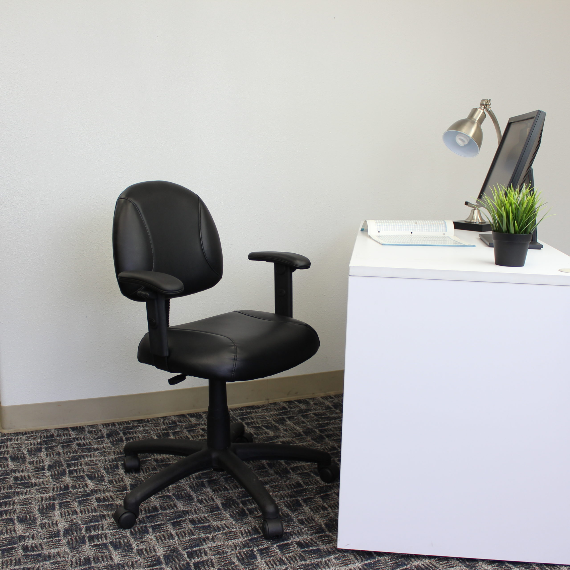 Boss Black Posture Chair 9.webp