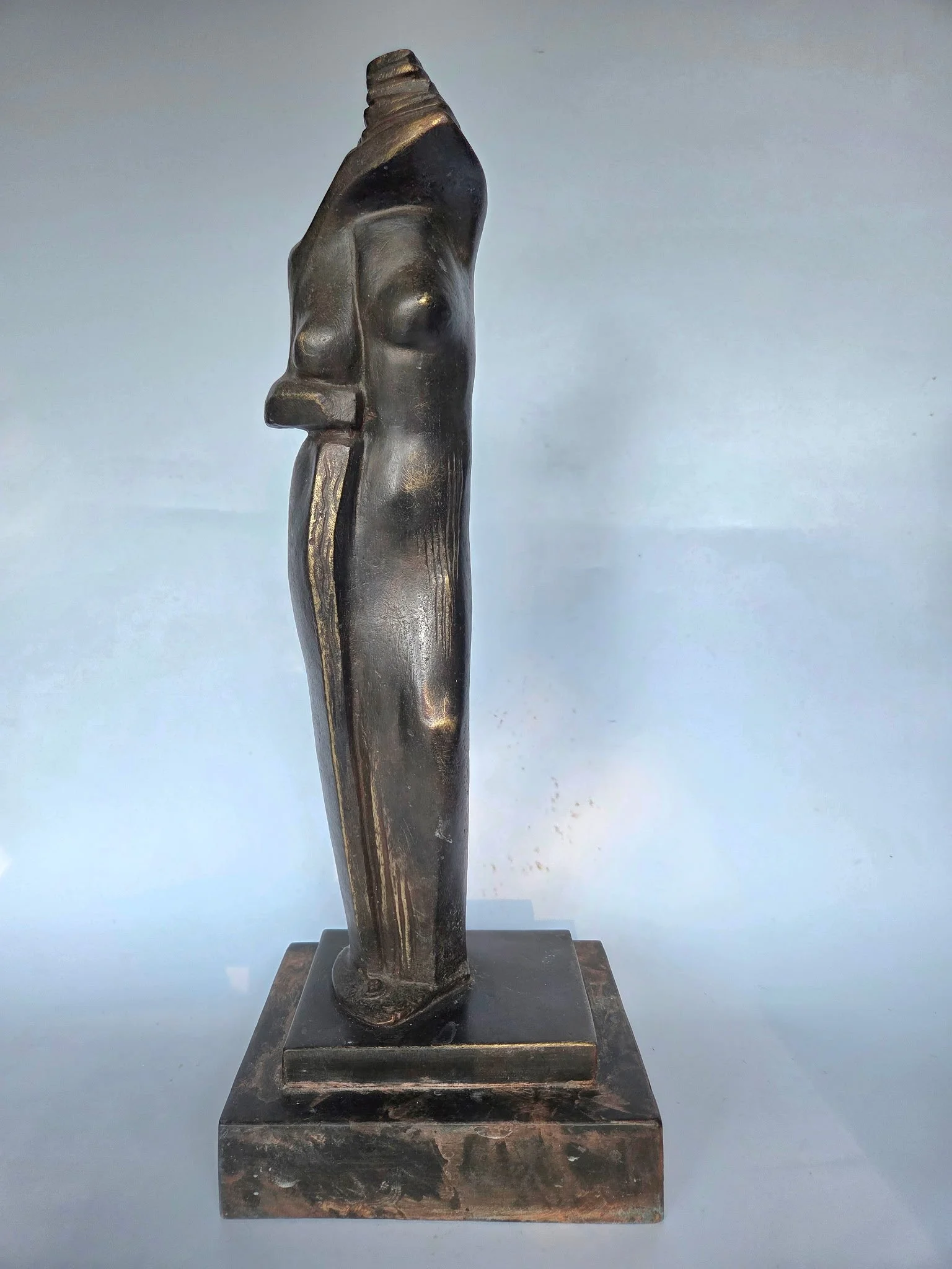 "SHY" -A reflection on the vulnerability of adolescence, this sculpture captures a young woman coming into her own while struggling with shyness and self-confidence. As she matures, she instinctively covers her body, hiding the natural beauty she has