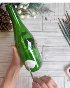 diy_wine-bottle-holiday_04.webp