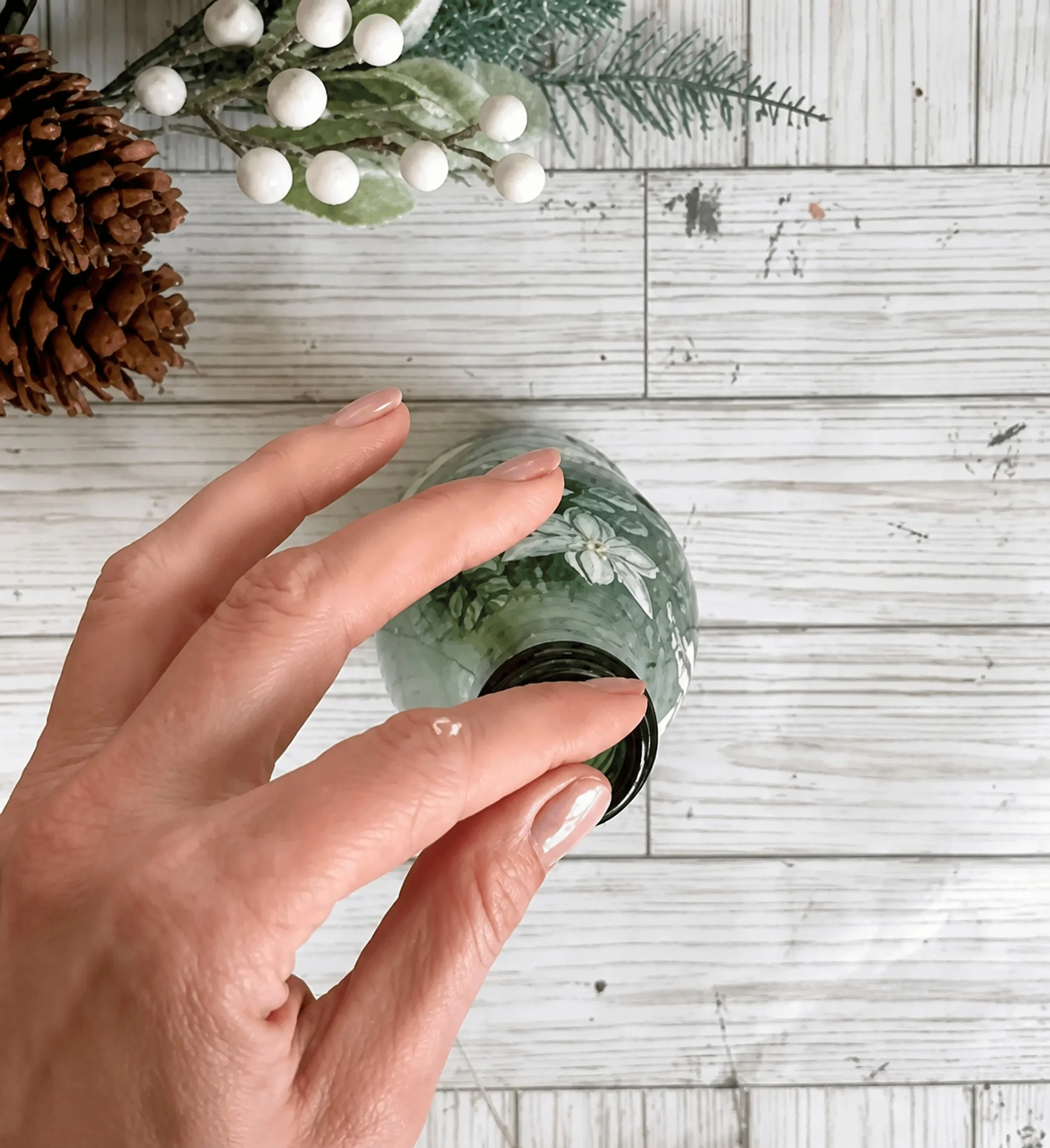 diy_wine-bottle-holiday_10_recreated_v2_8K.jpg