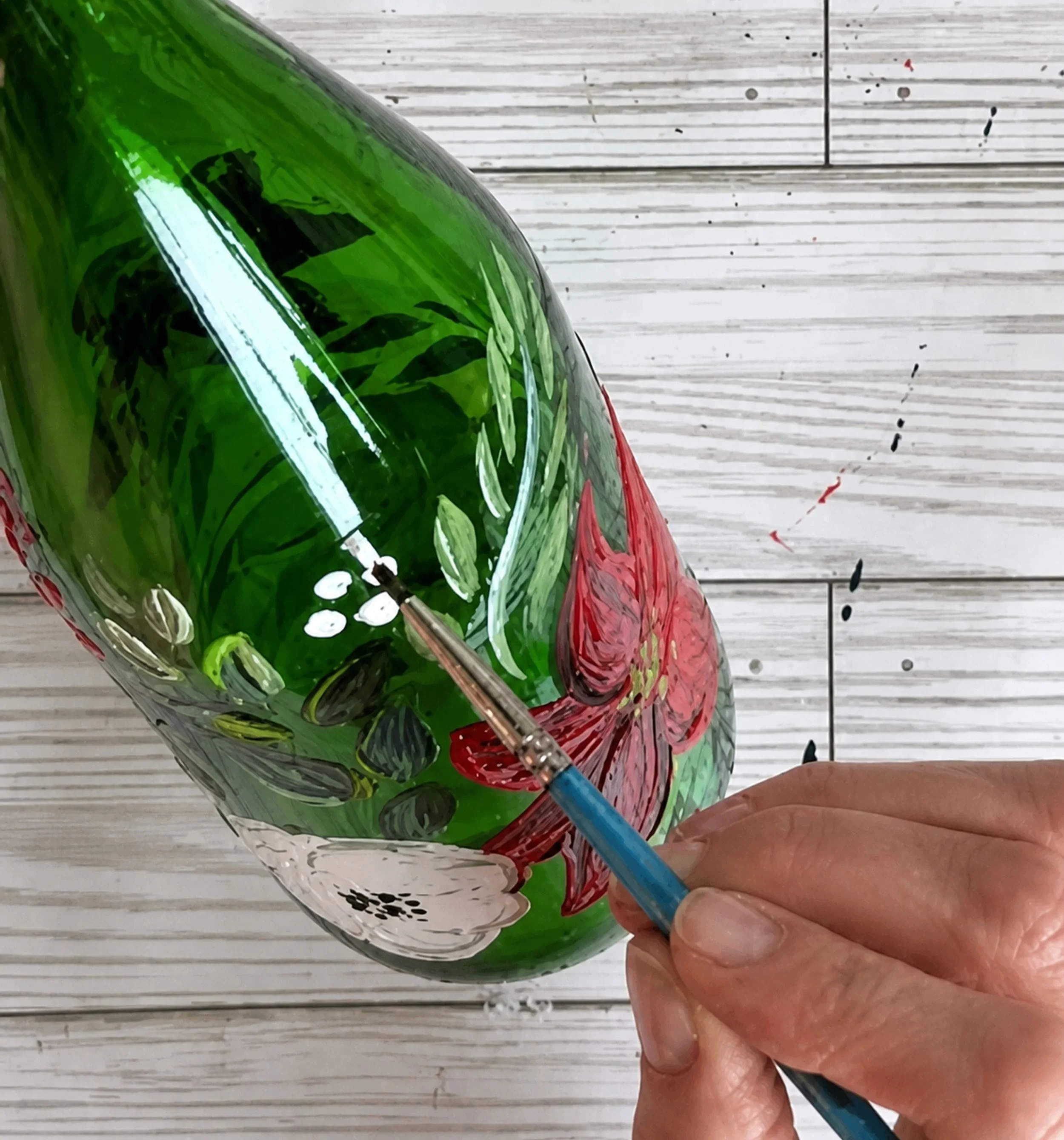 diy_wine-bottle-holiday_06_recreated_8K.jpg