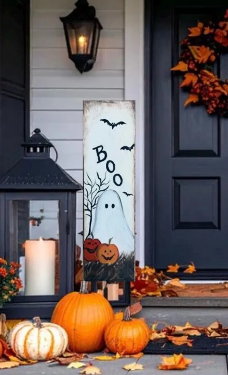 front-door-signs_ghost_01.webp