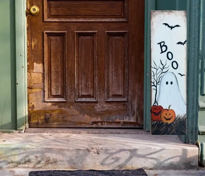 front-door-signs_ghost_04.webp