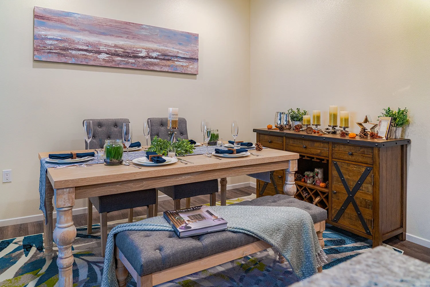 Spacious dining nook in Turtle Creek apartment home with room for a 6-seater table and a credenza to store dishes or accessorize the dining area. 
