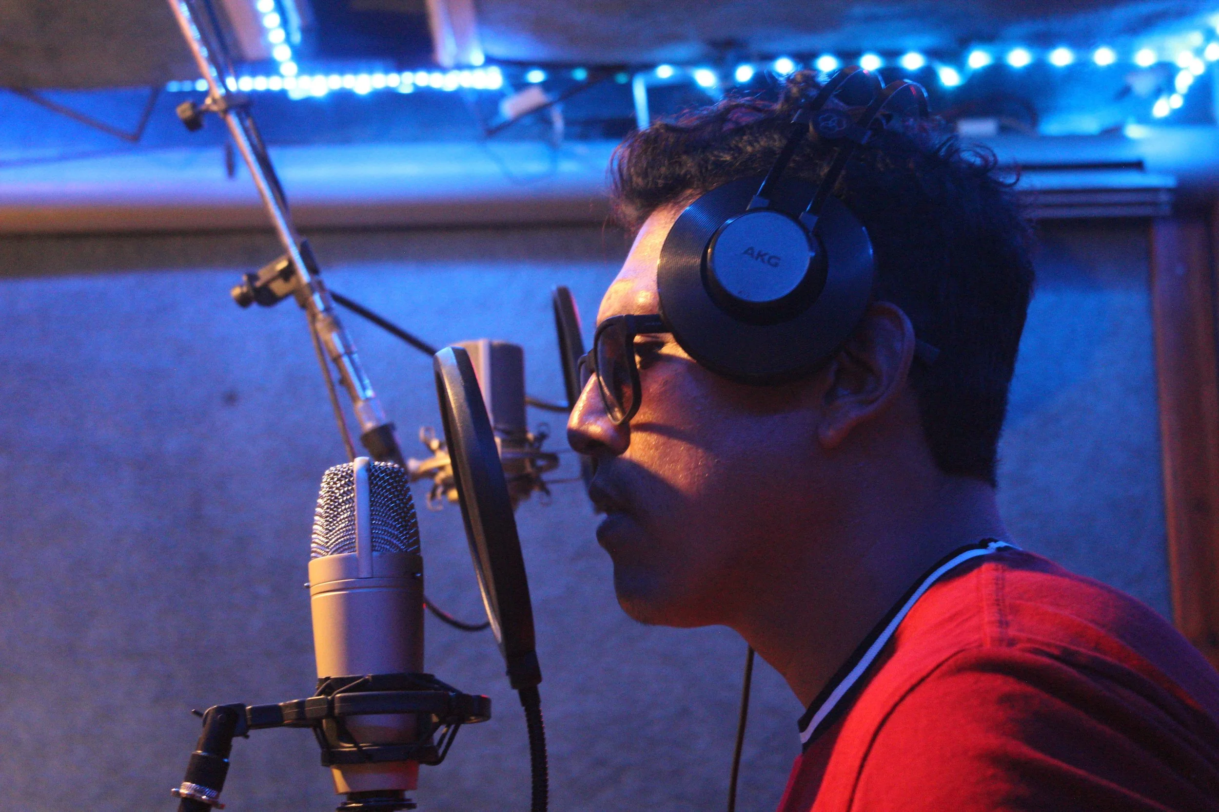 Jairo recording profile pic.jpg
