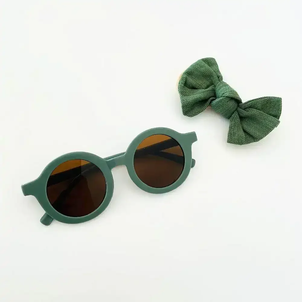 green-kids-sunglass-and-headband-set.webp
