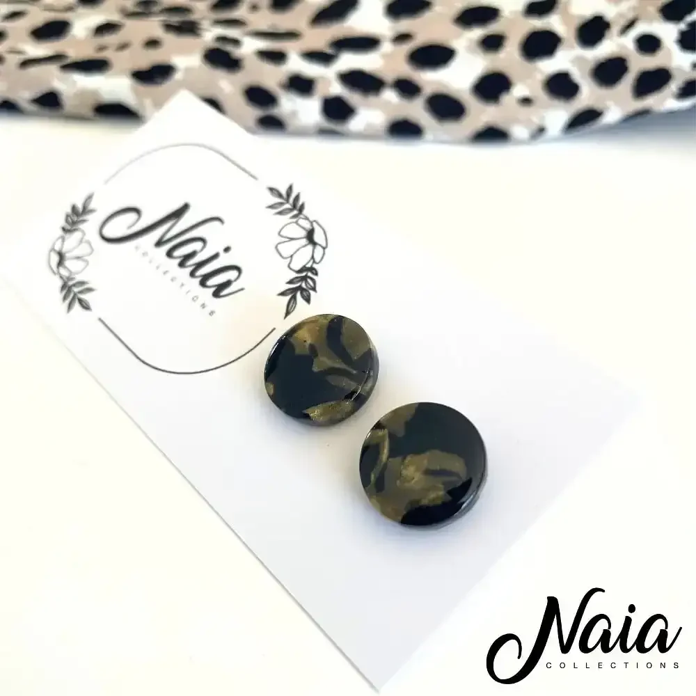 Black-and-gold-handmade-clay-studs-2.webp