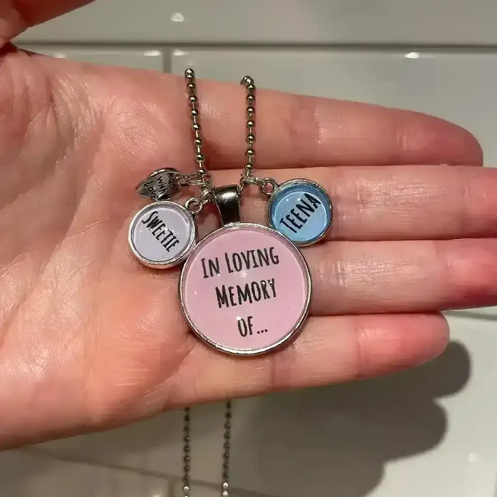 Memorial-keepsake-necklace-1.webp