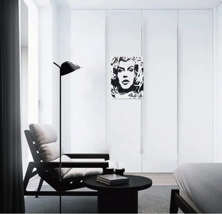 MARILYN STORE.jpg