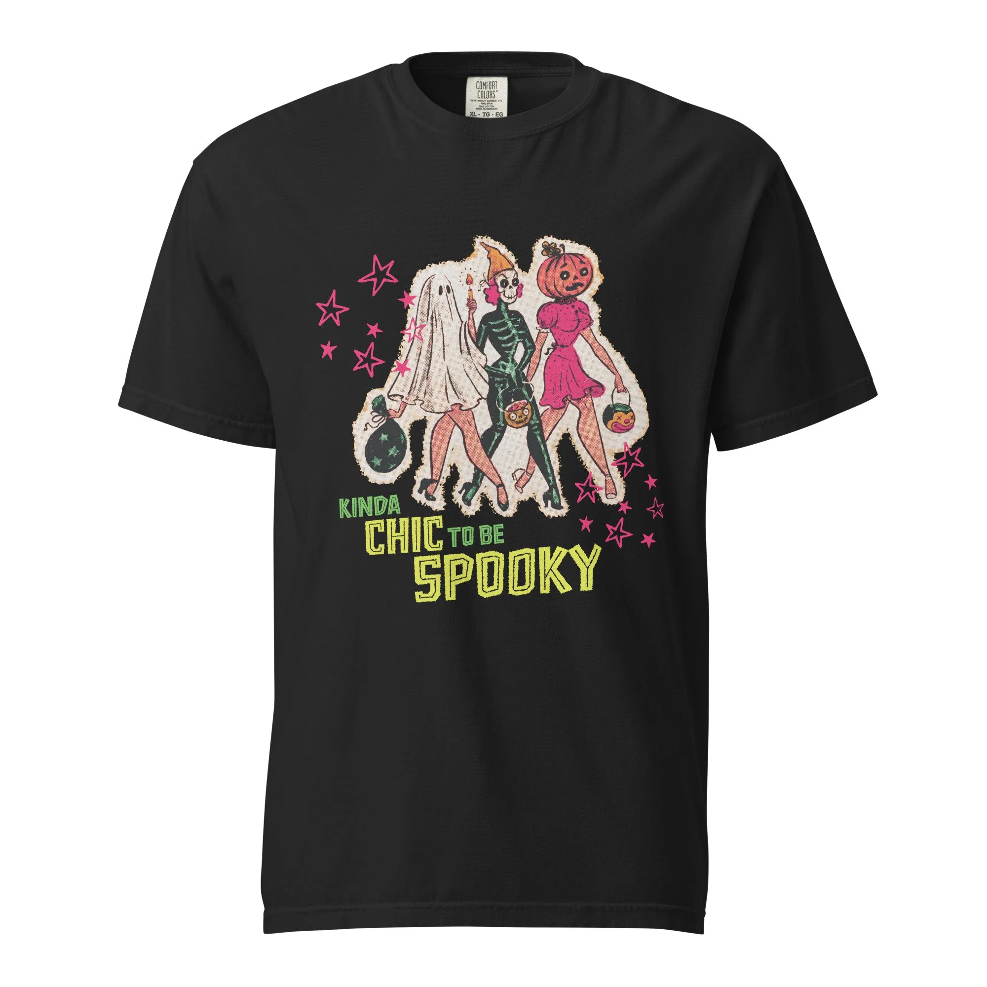 Kinda Chic to be Spooky // Comfort Colors Tee
