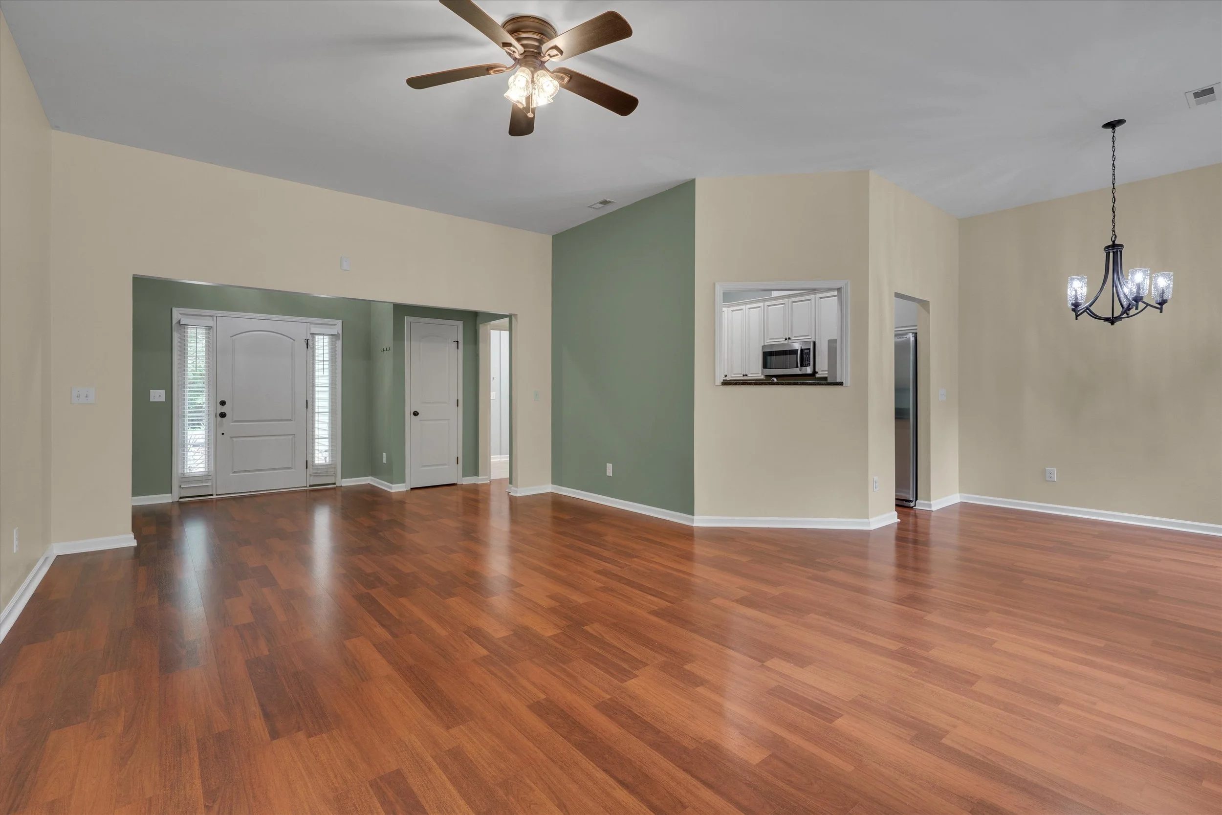 08-216 Truss Way-8.jpg