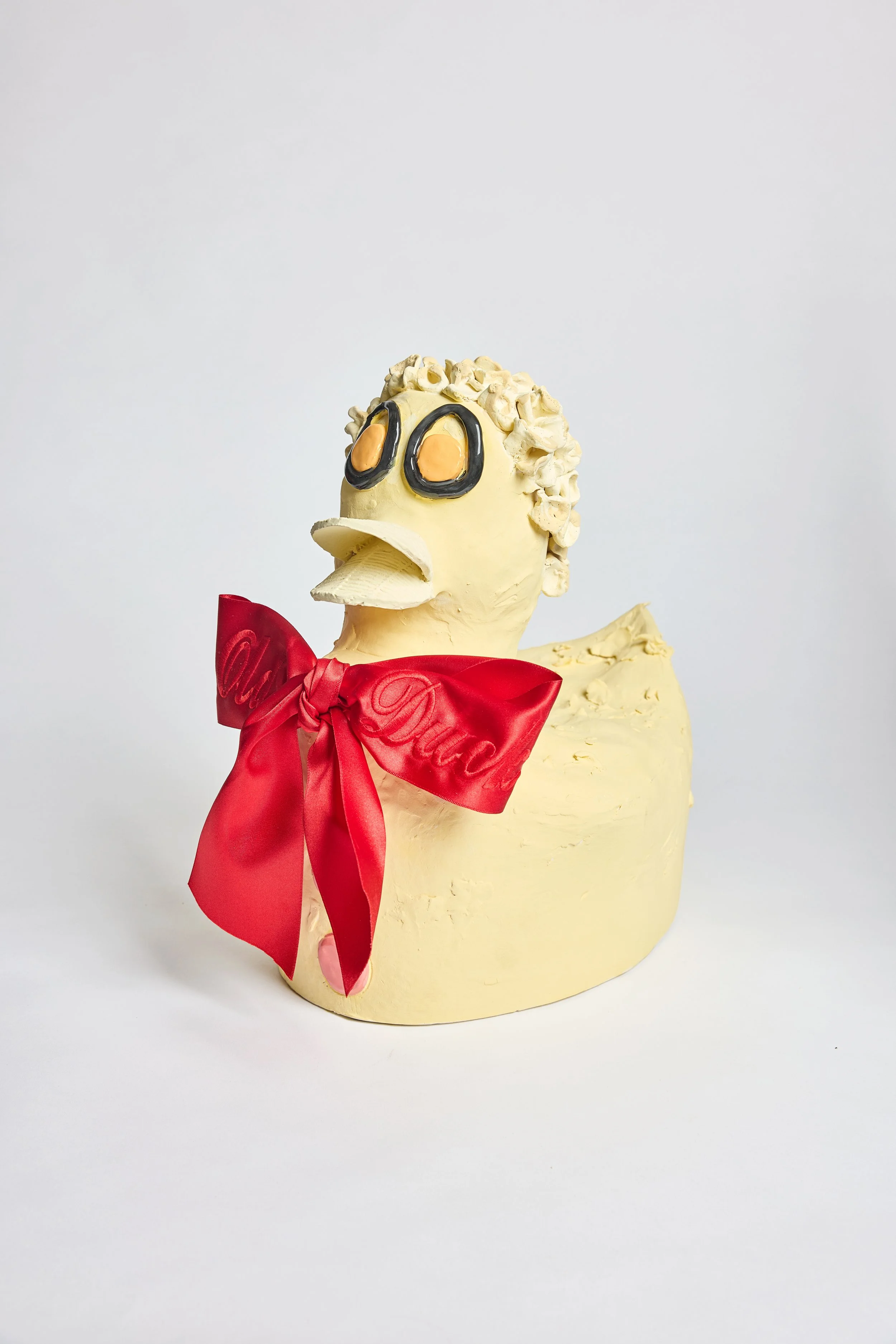 She's Just An Old Duck 
34×29×24cm 