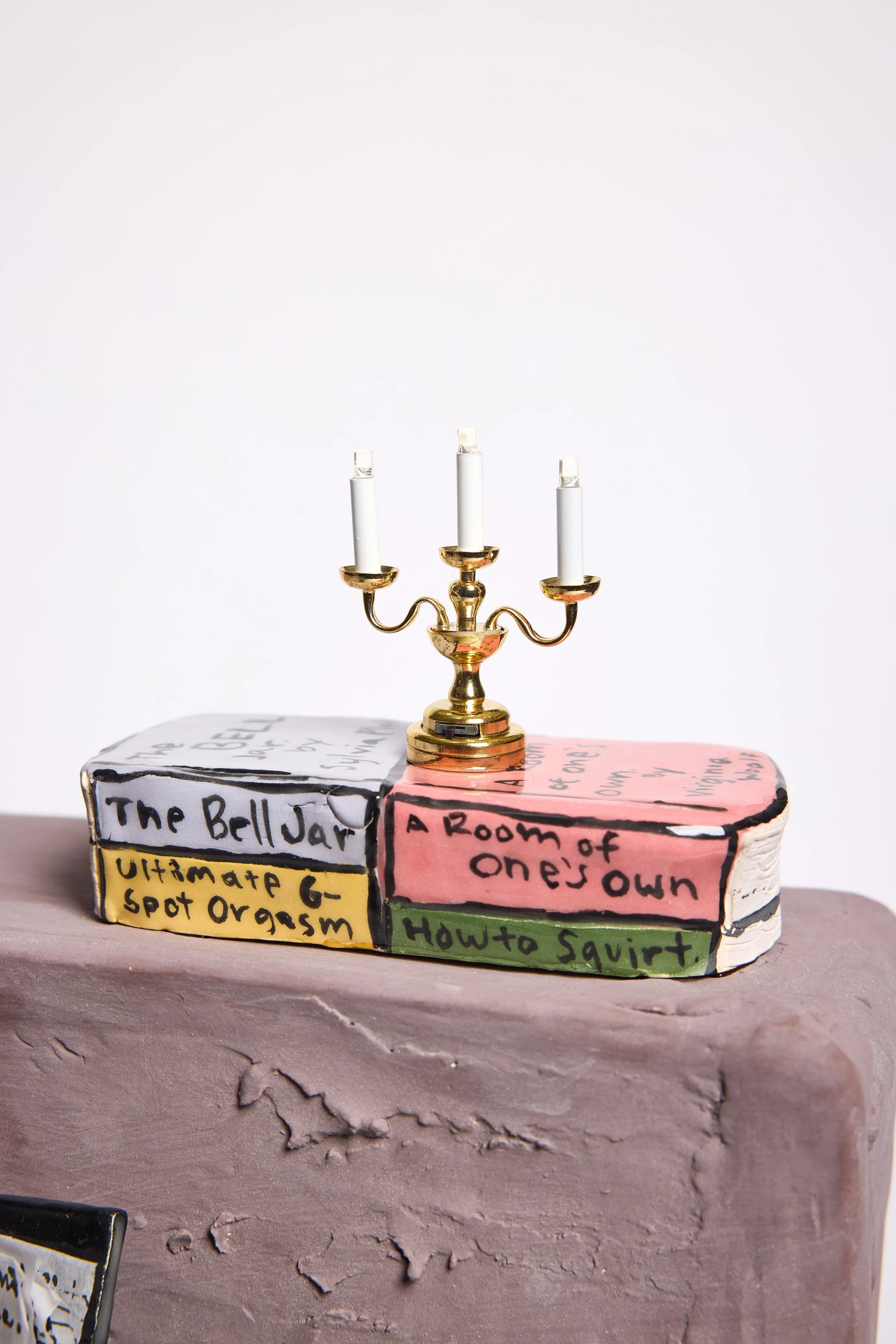 You Don't Own Me
36×28×16cm