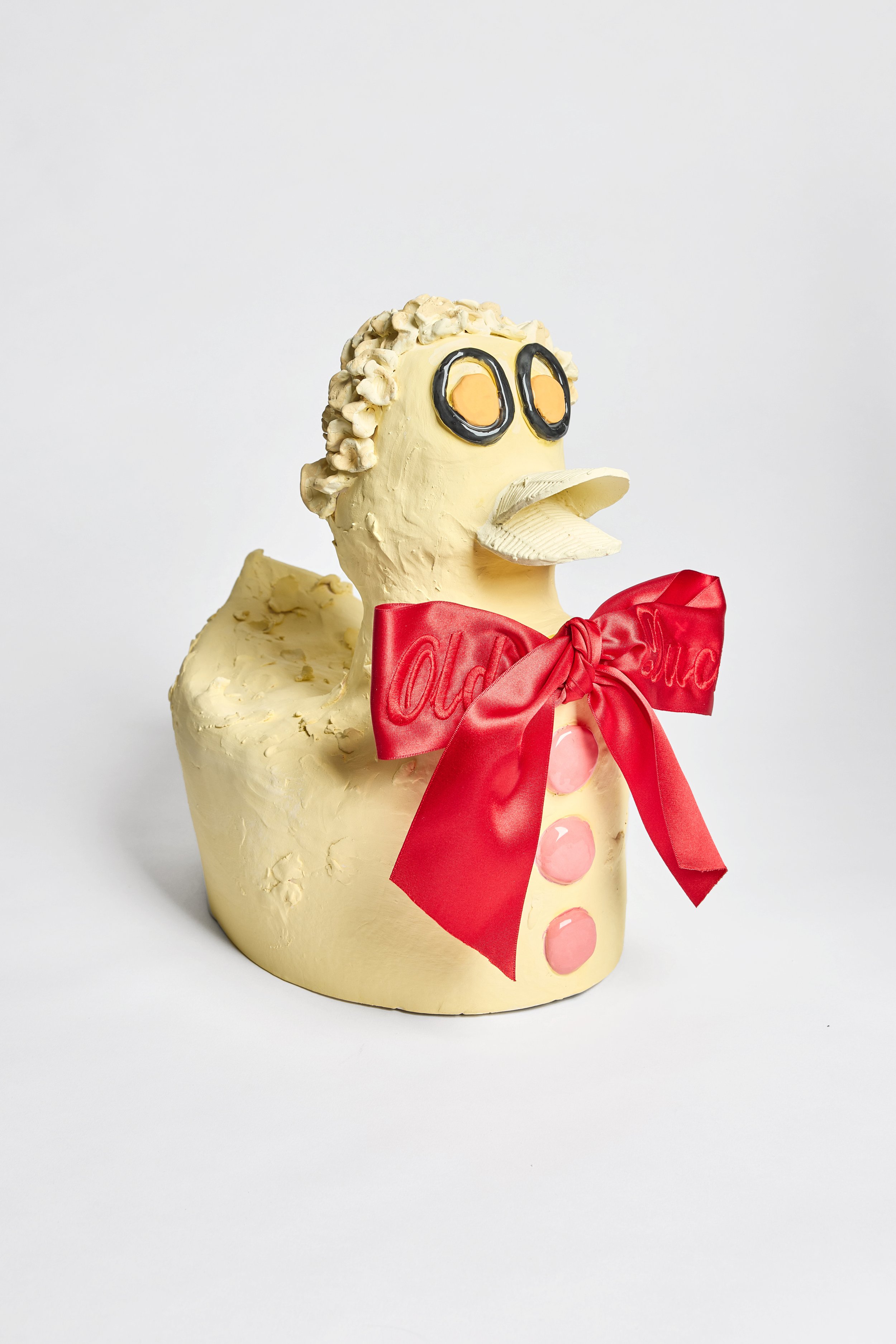 She's Just An Old Duck 
34×29×24cm 